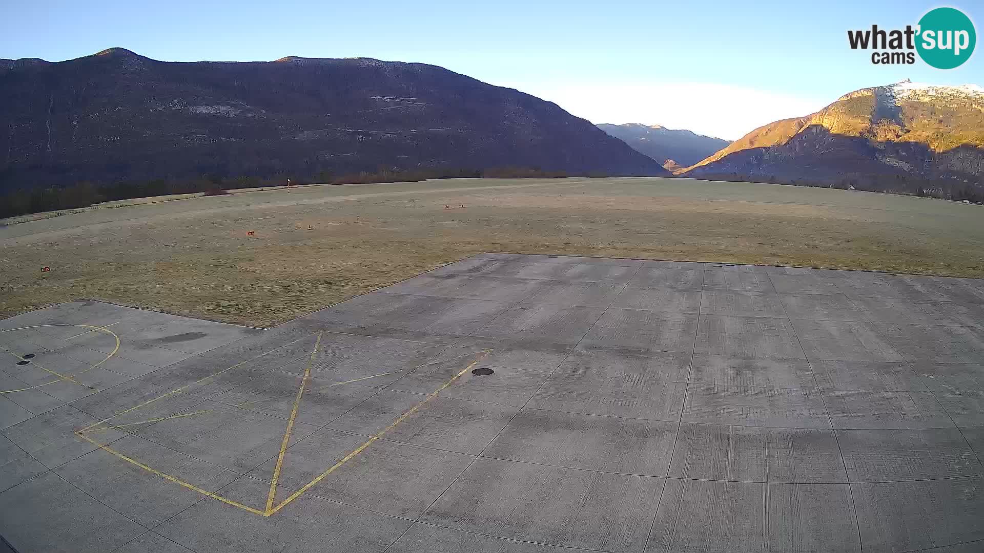 L’aeroporto di Bovec webcam – Skydive Bovec