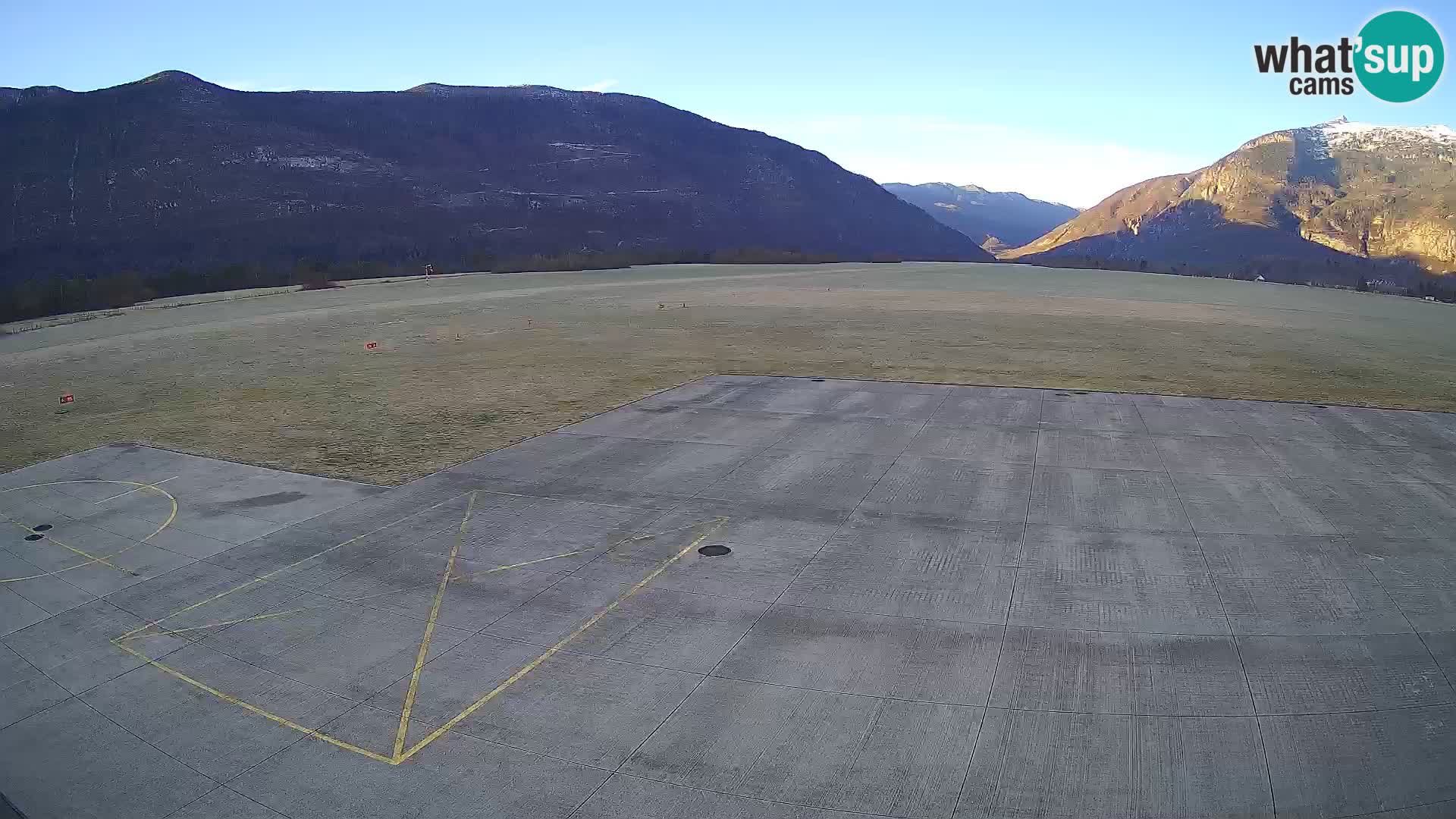 Webcam des Flughafens Bovec – Skydive Bovec
