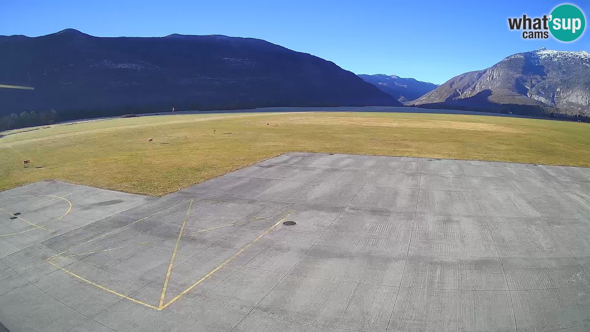 Bovec airport webcam – Skydive Bovec