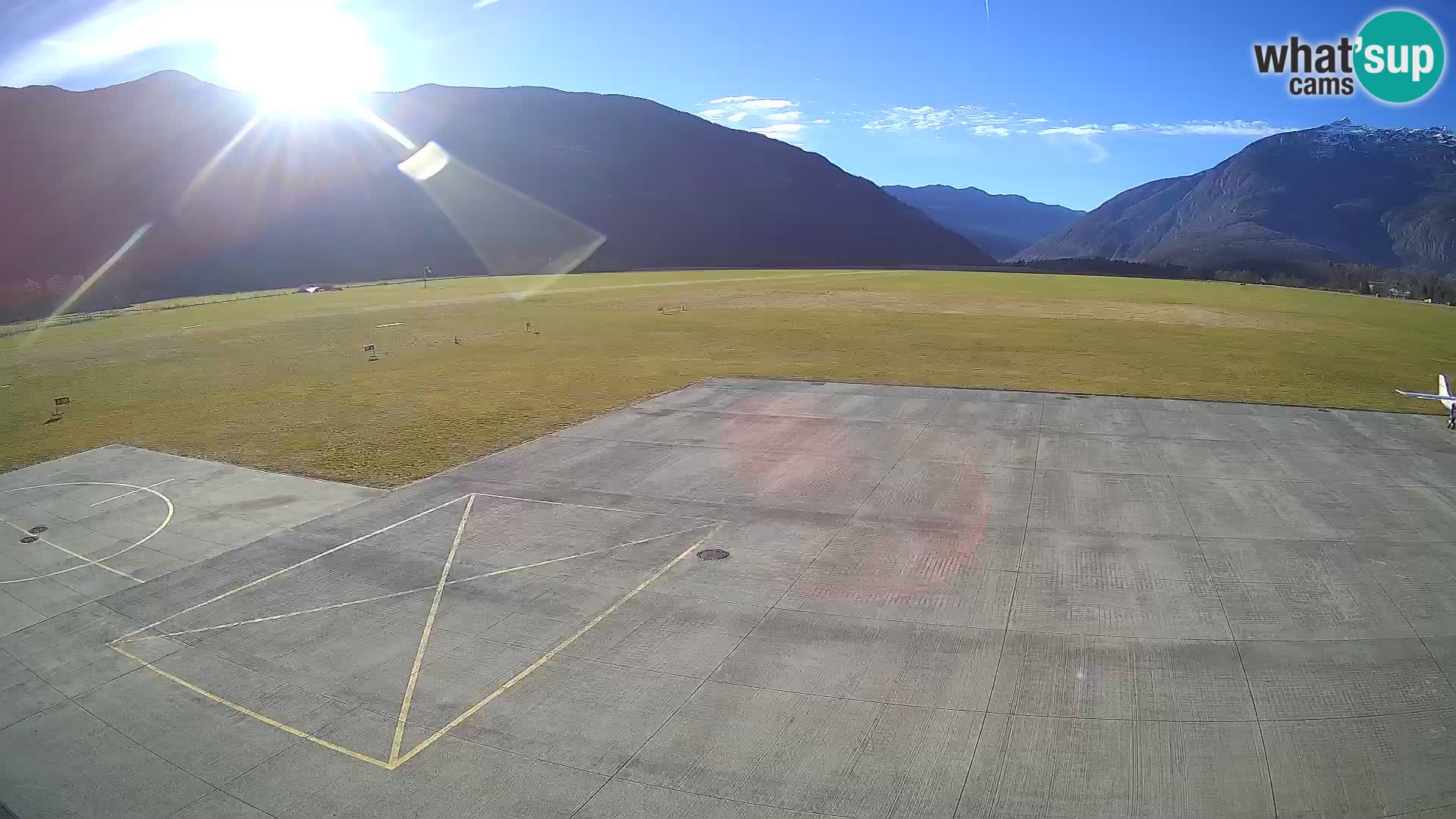 Web kamera zračne luke Bovec – Skydive Bovec