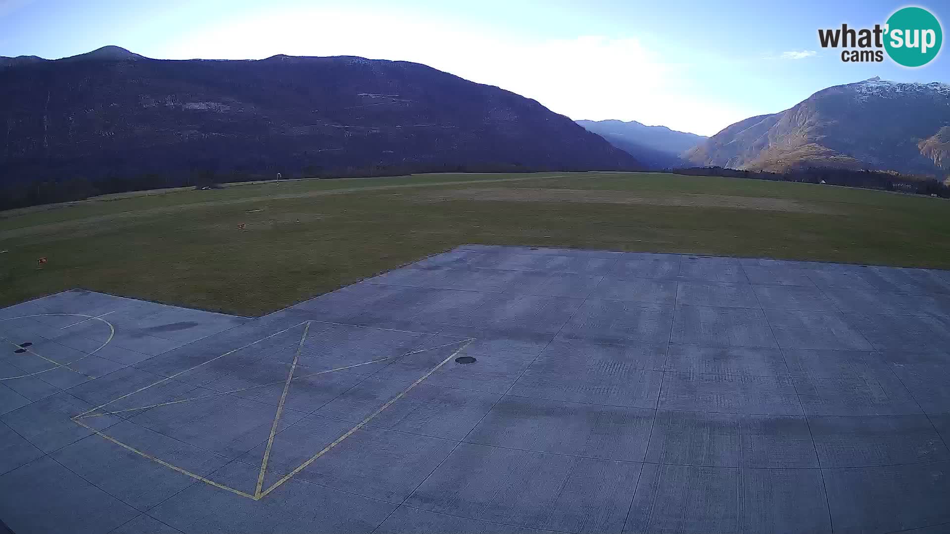 Cámara web del aeropuerto de Bovec – Skydive Bovec