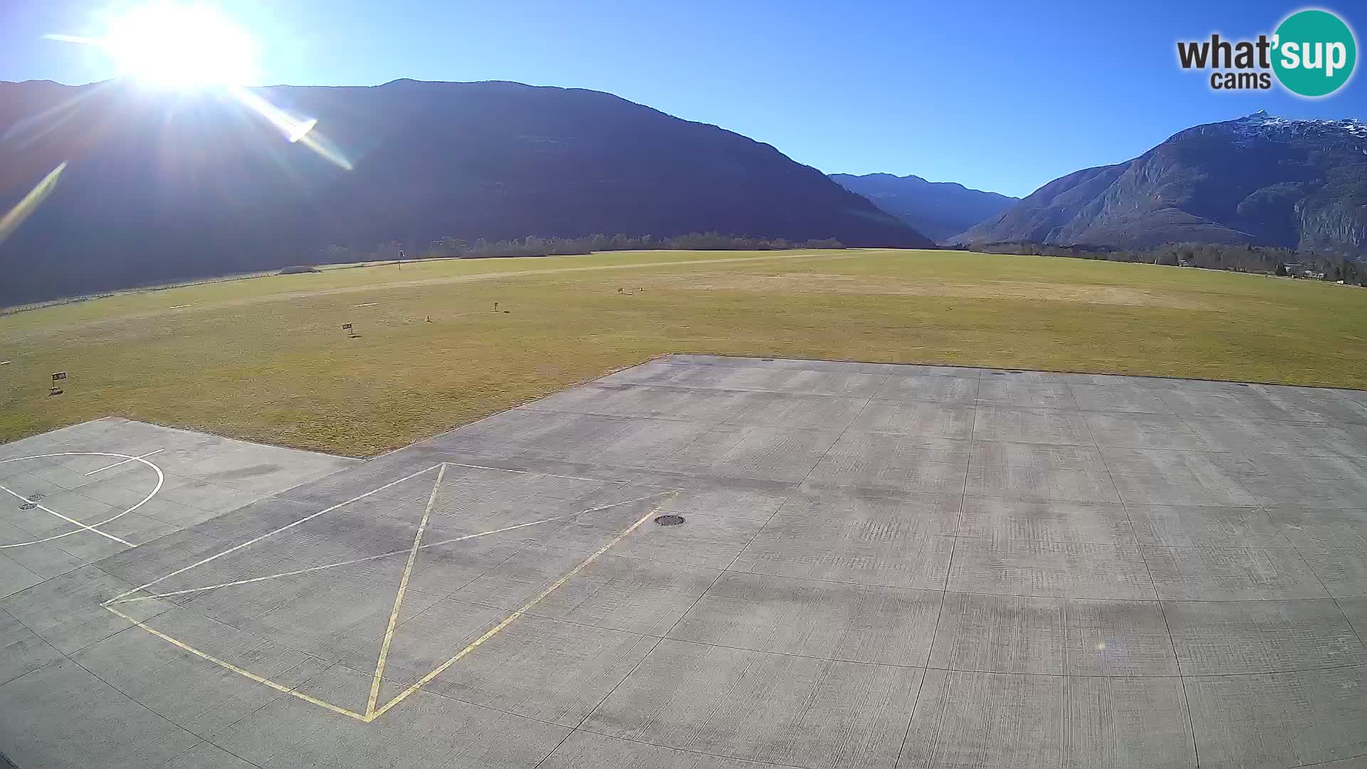Bovec airport webcam – Skydive Bovec