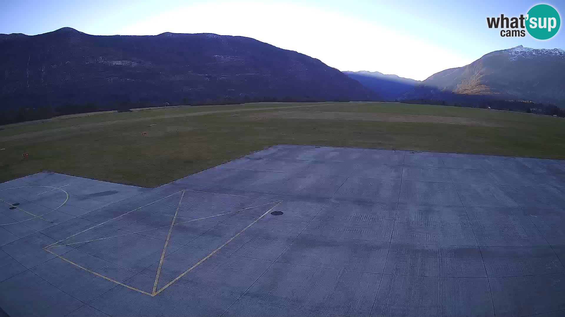 Cámara web del aeropuerto de Bovec – Skydive Bovec