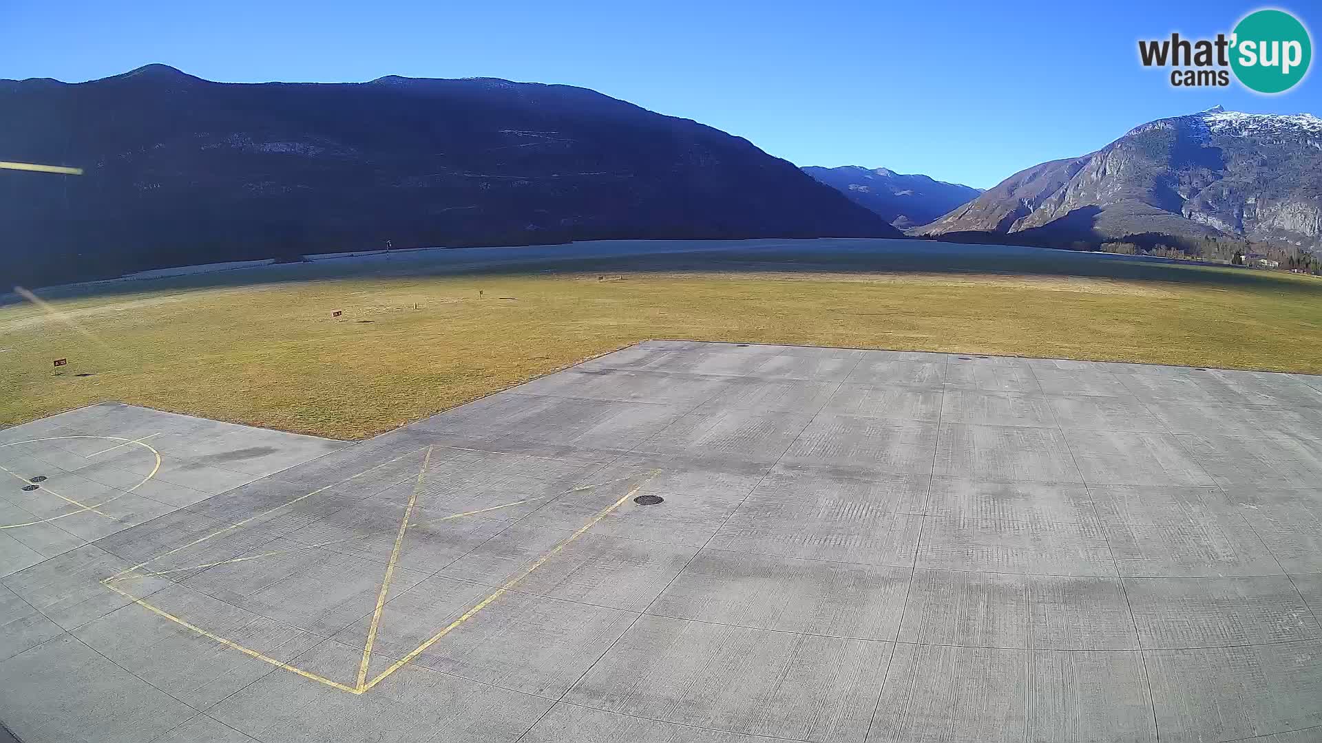Bovec airport webcam – Skydive Bovec