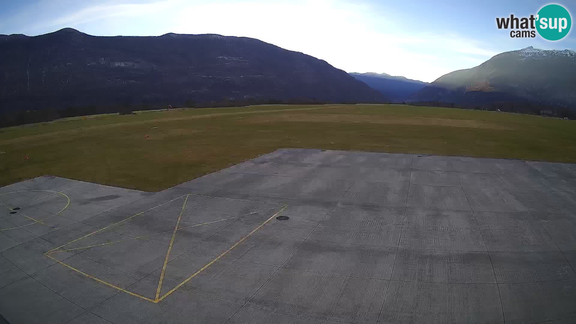 Bovec airport webcam – Skydive Bovec