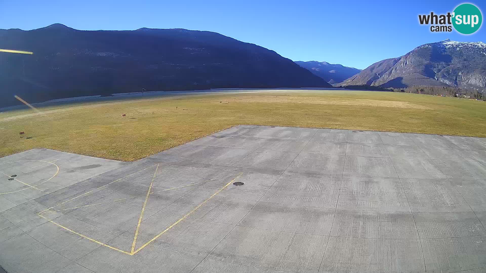 Webcam de l’aéroport de Bovec – Skydive Bovec
