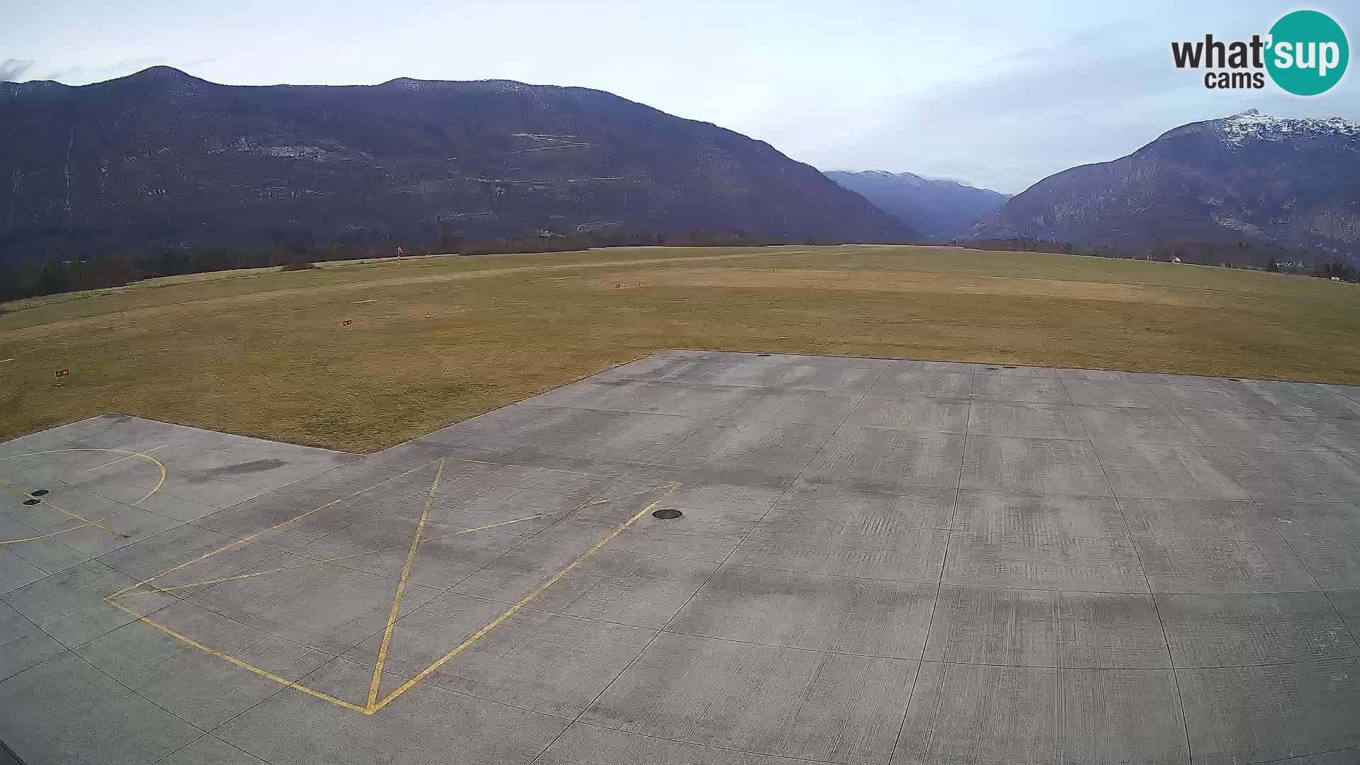 Cámara web del aeropuerto de Bovec – Skydive Bovec