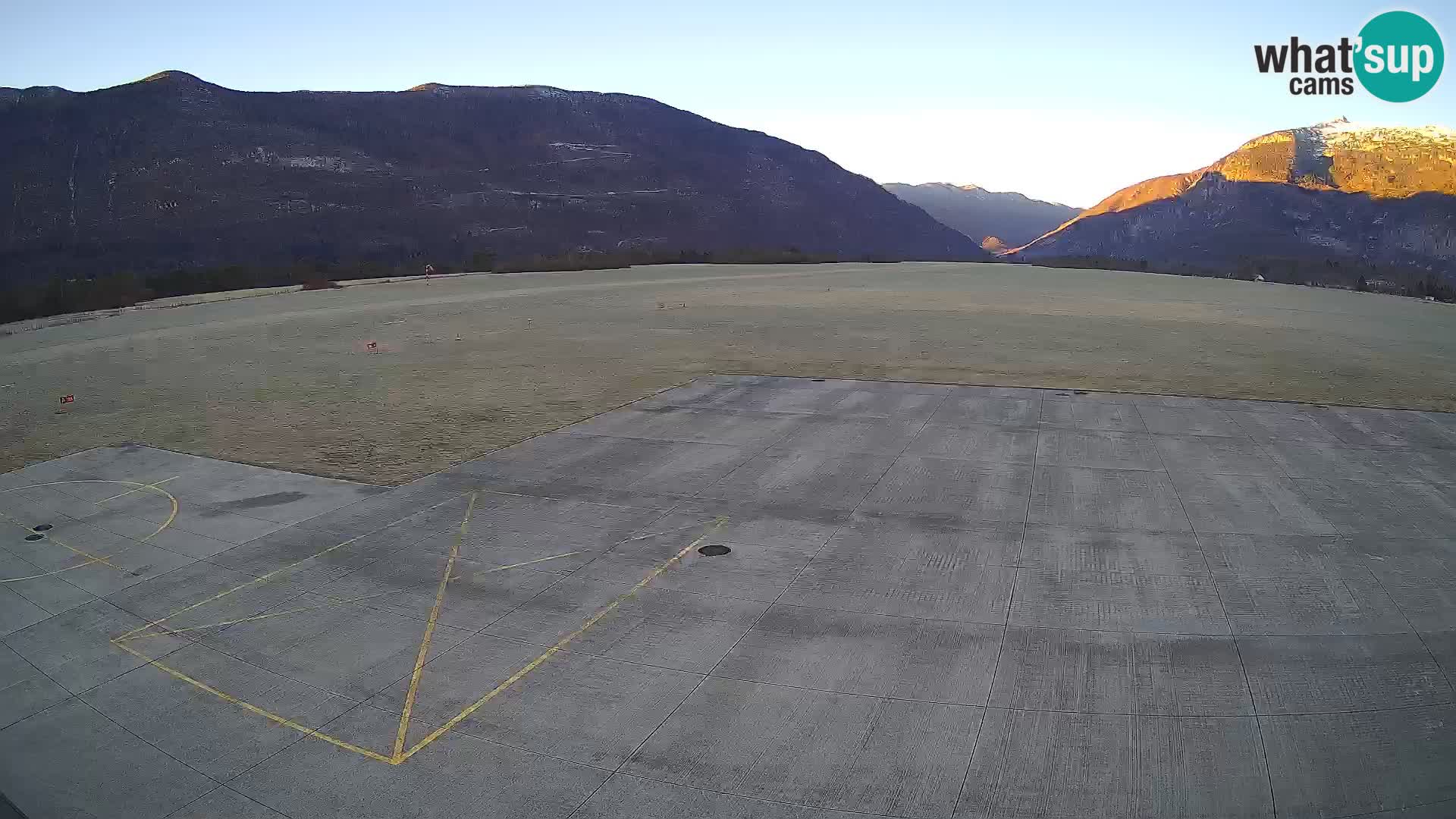 Webcam de l’aéroport de Bovec – Skydive Bovec