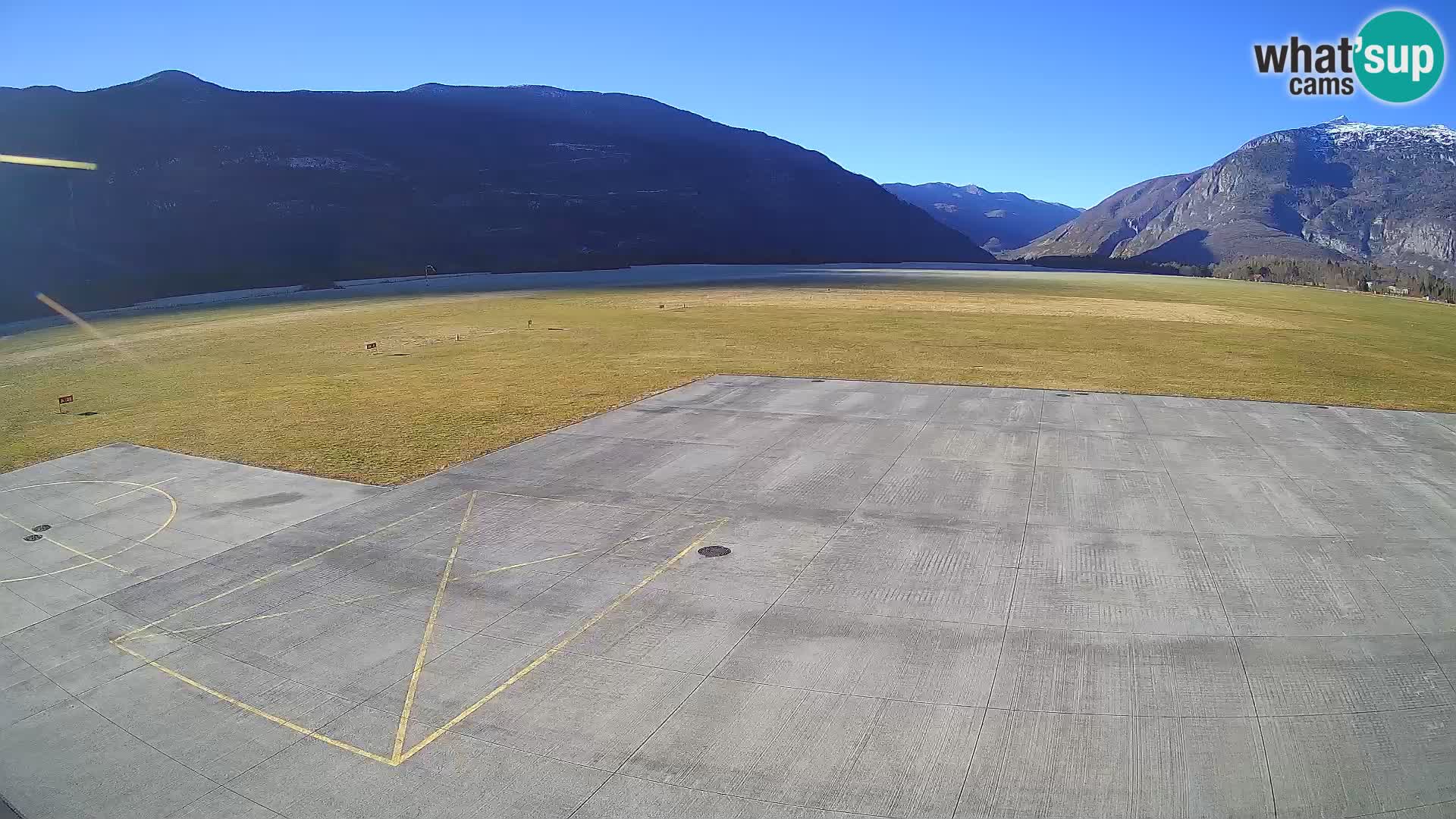 Bovec airport webcam – Skydive Bovec