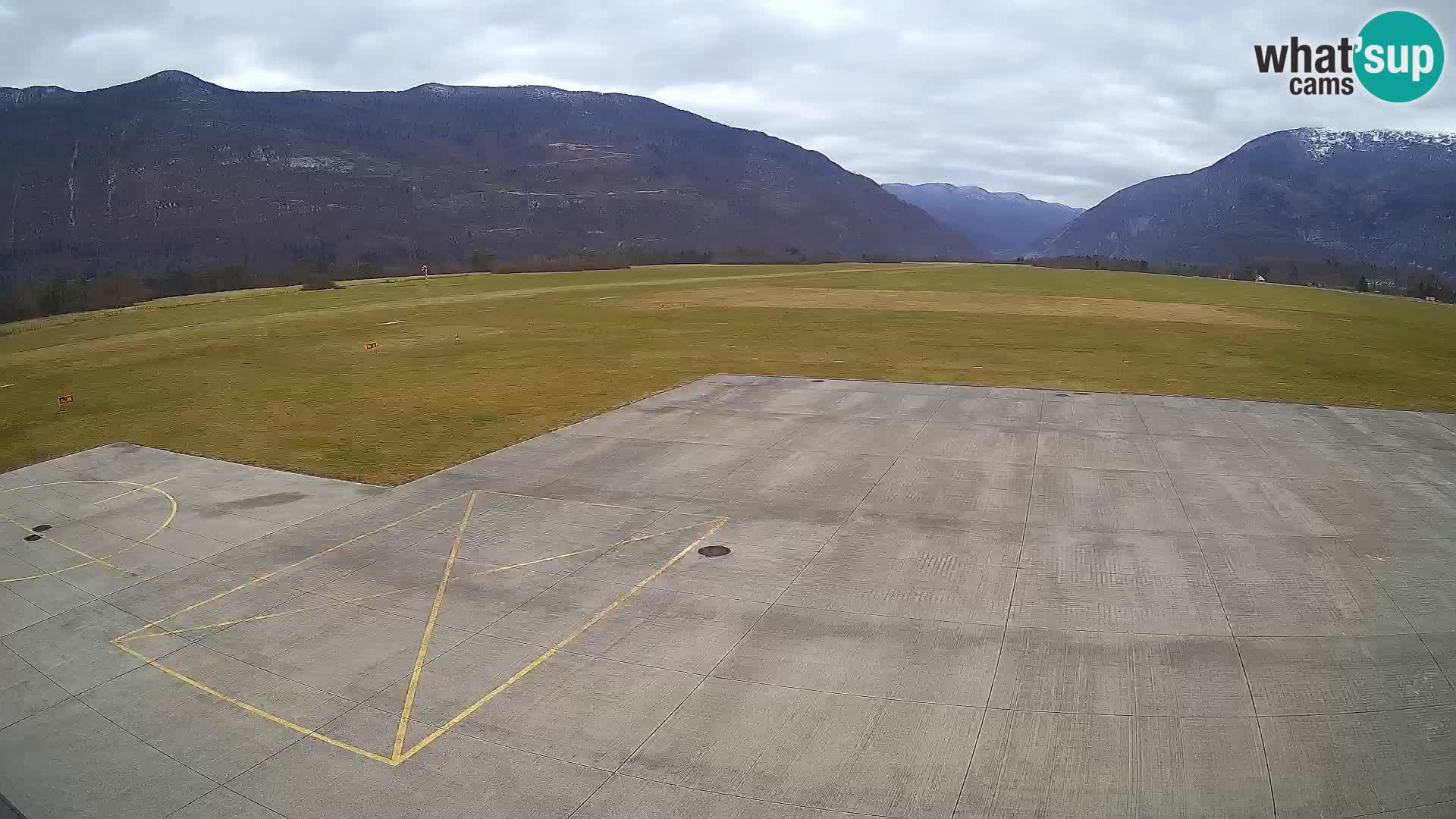 Cámara web del aeropuerto de Bovec – Skydive Bovec