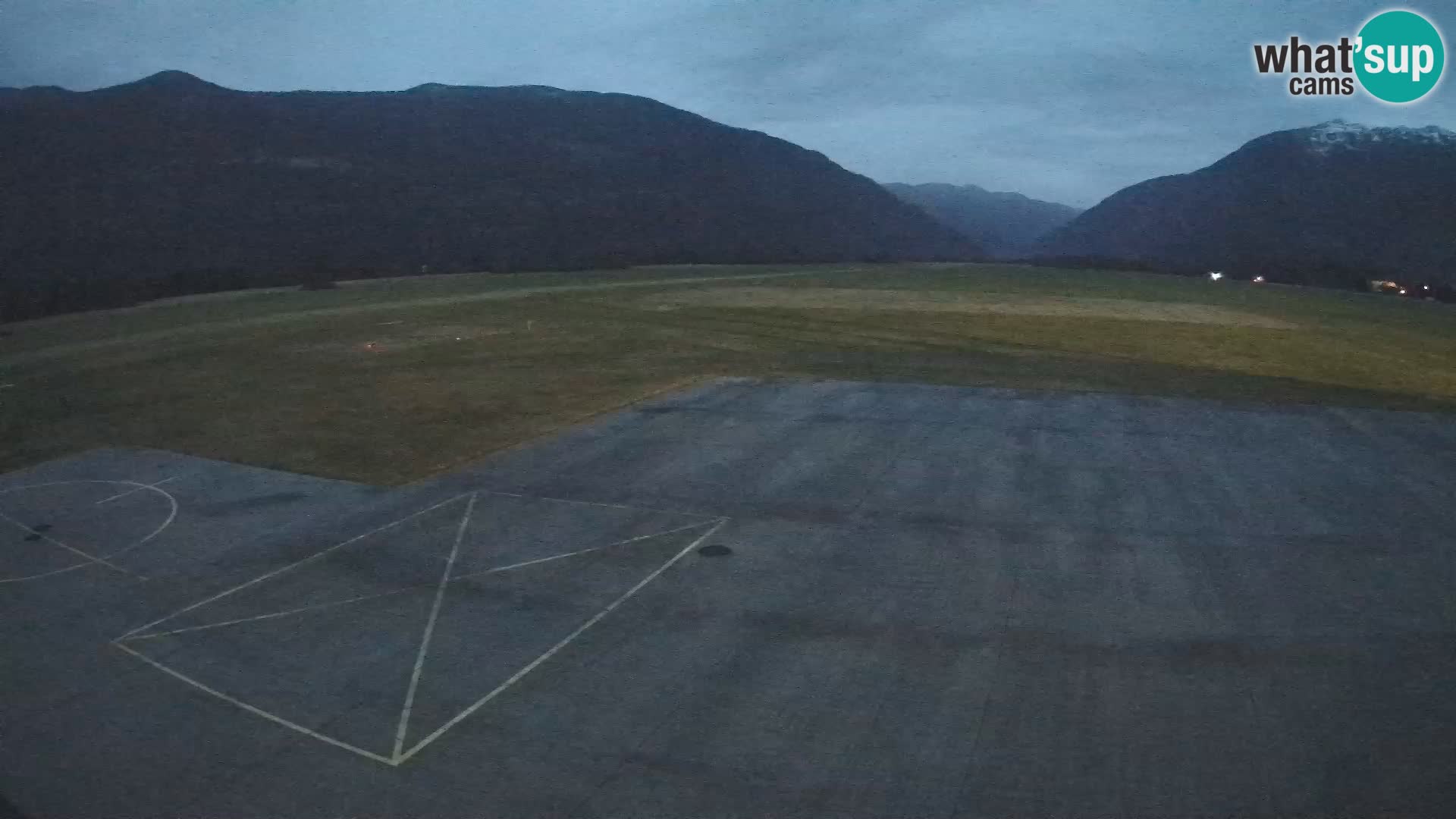 Bovec airport webcam – Skydive Bovec
