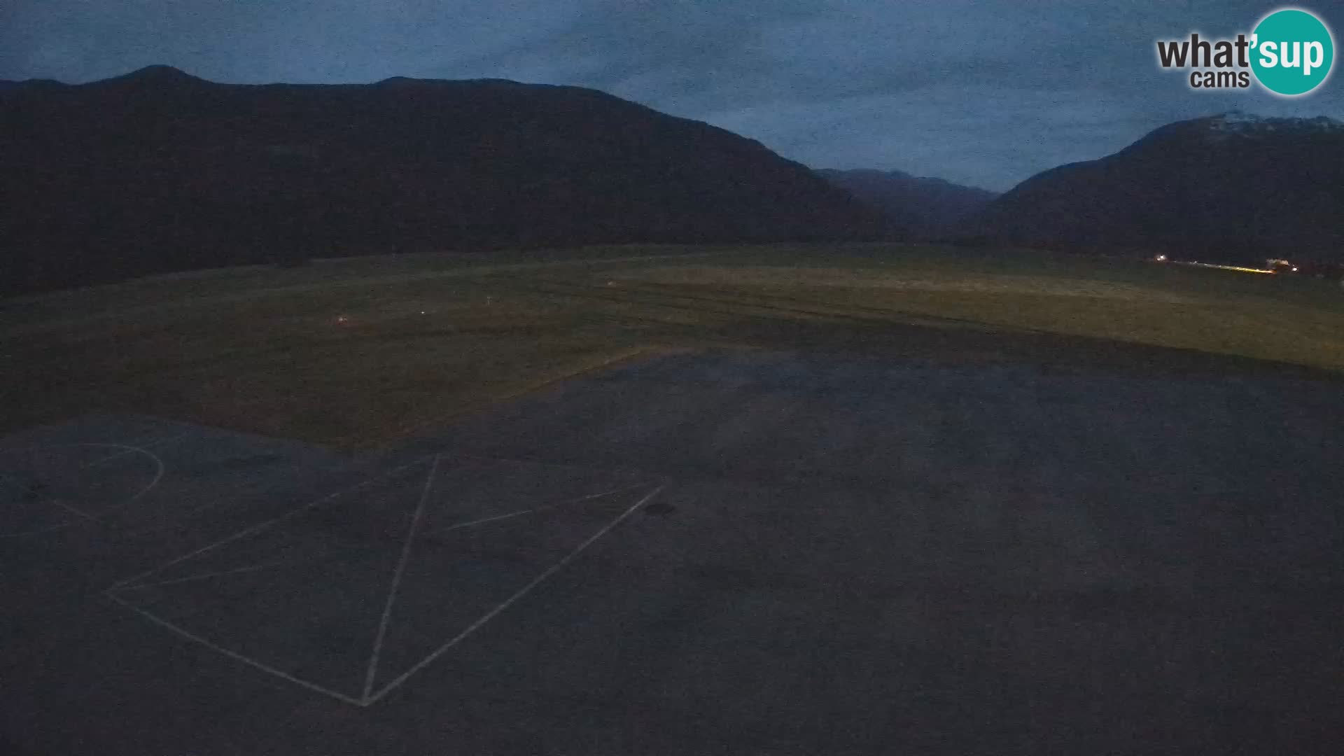 Cámara web del aeropuerto de Bovec – Skydive Bovec