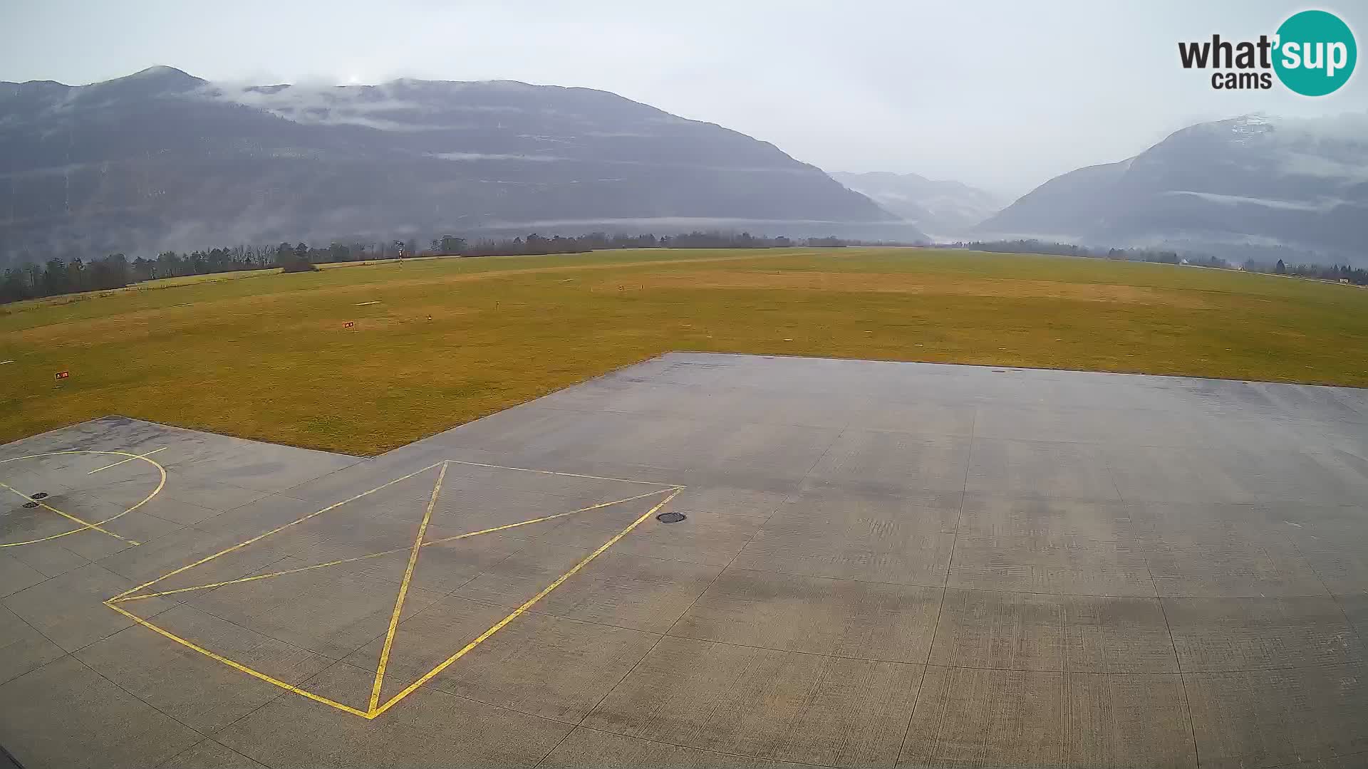 Bovec airport webcam – Skydive Bovec