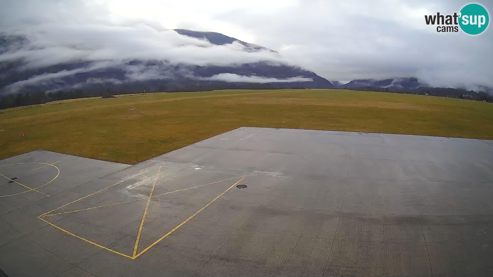 Webcam des Flughafens Bovec – Skydive Bovec