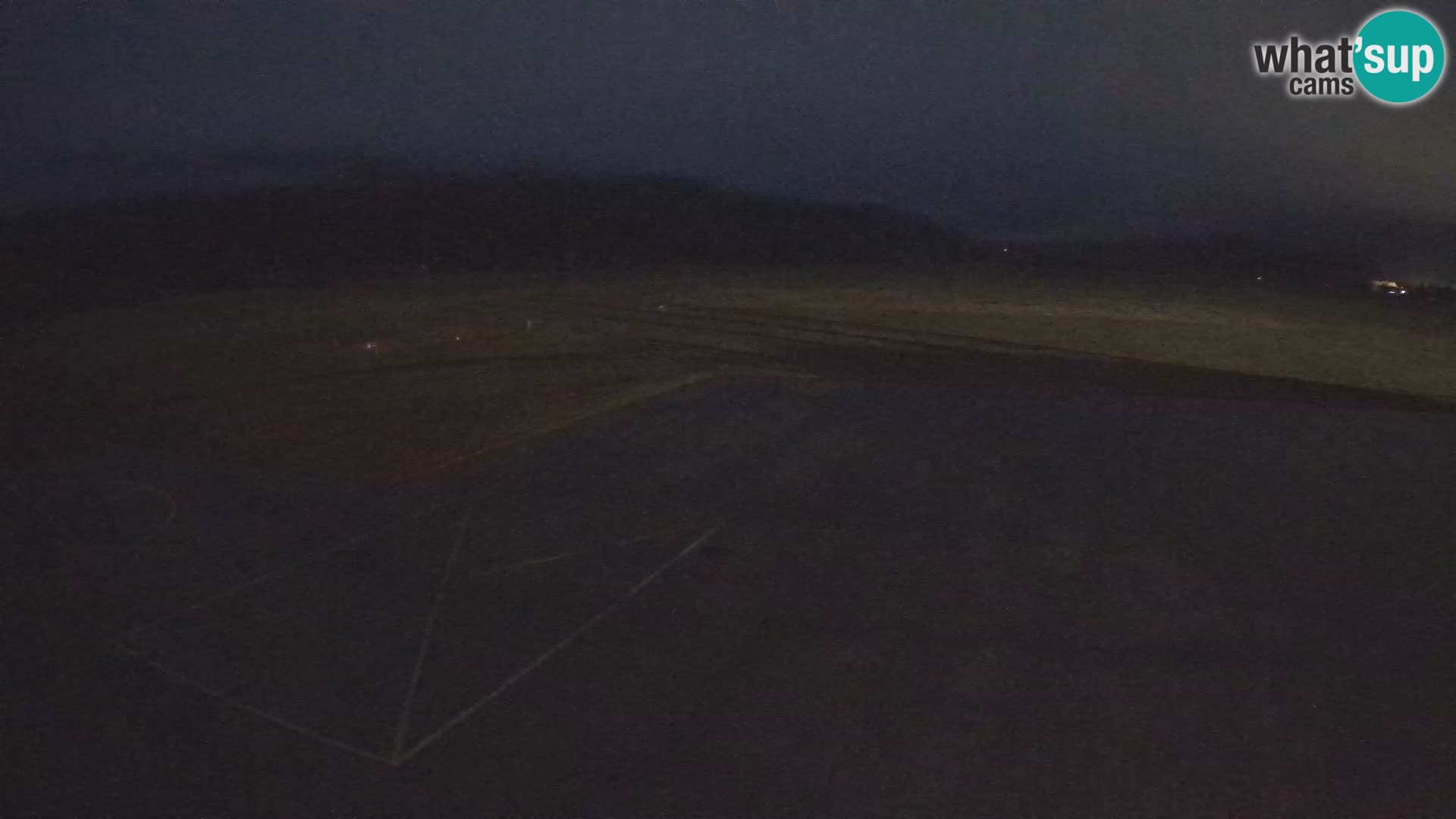 Webcam aereoporto di Bovec (Plezzo) – Vista verso il Kanin