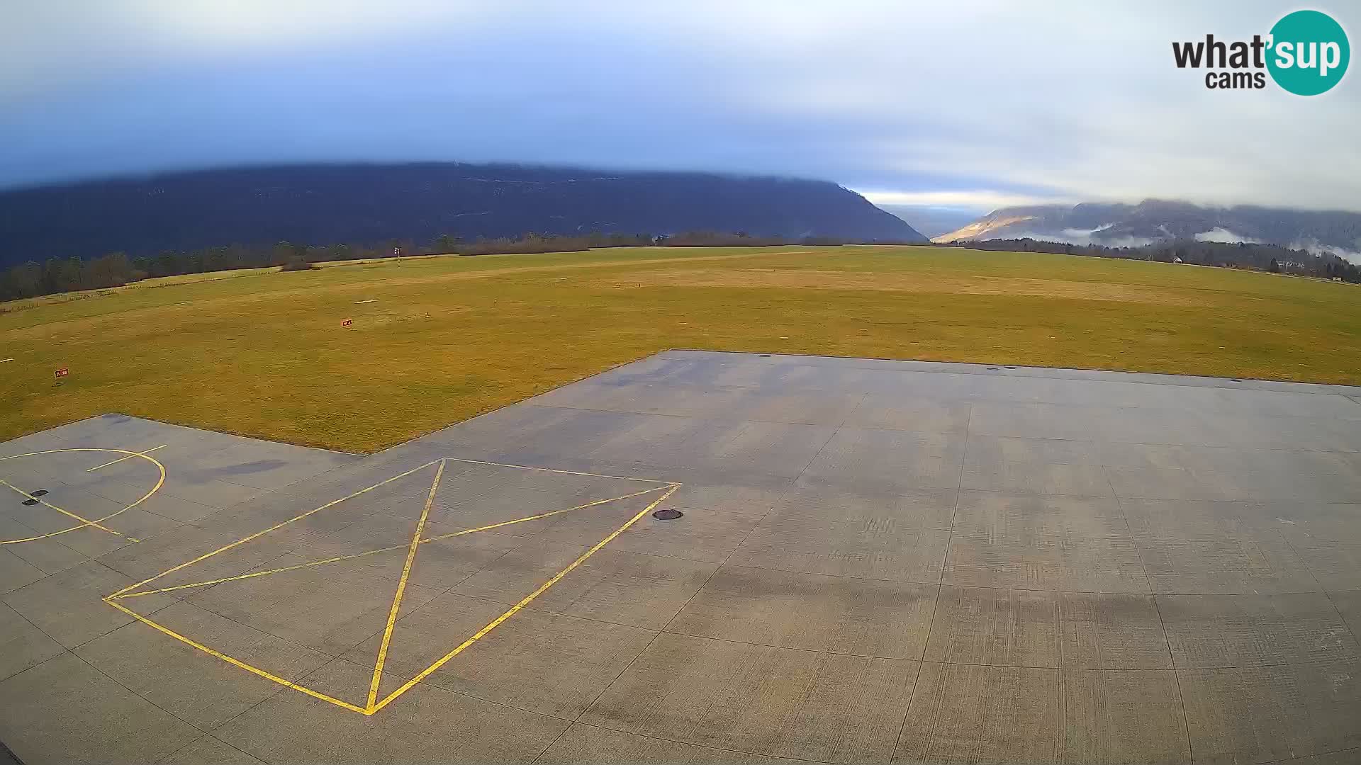 Bovec airport webcam – Skydive Bovec