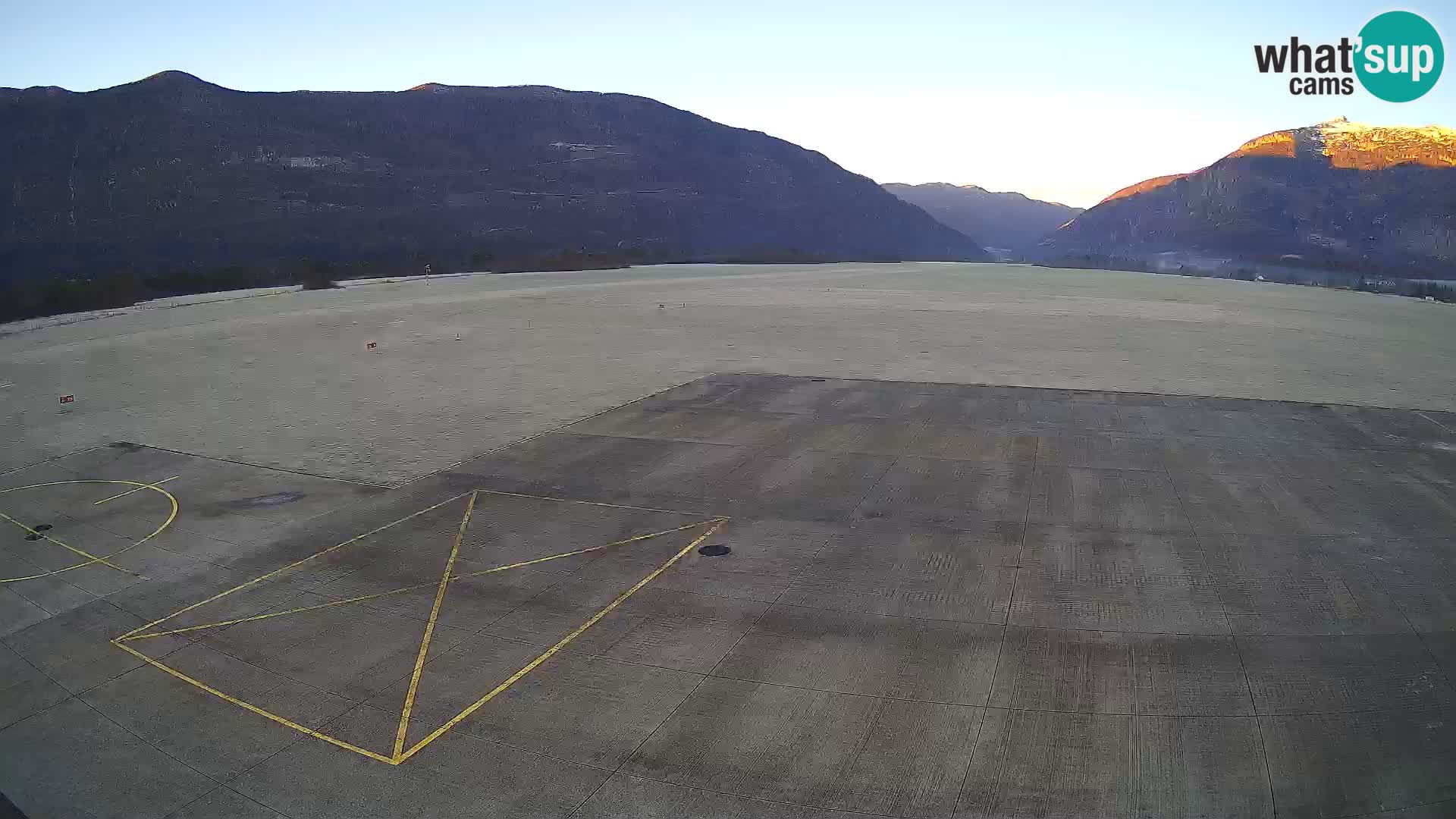Webcam des Flughafens Bovec – Skydive Bovec