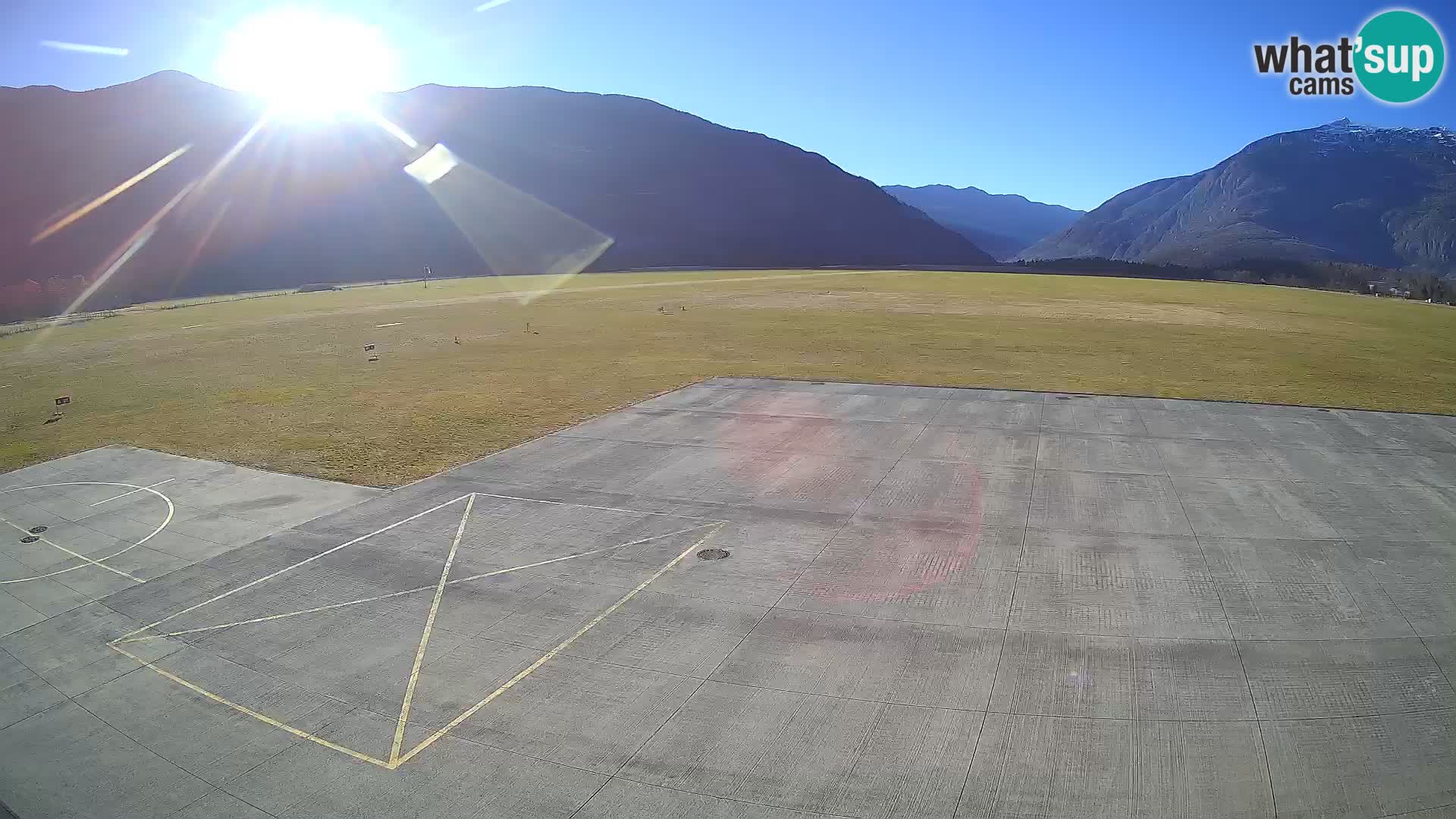 Webcam des Flughafens Bovec – Skydive Bovec