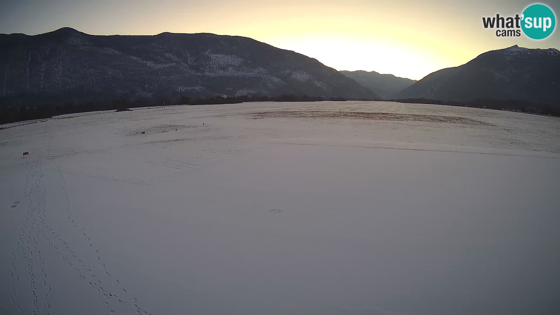 Cámara web del aeropuerto de Bovec – Skydive Bovec