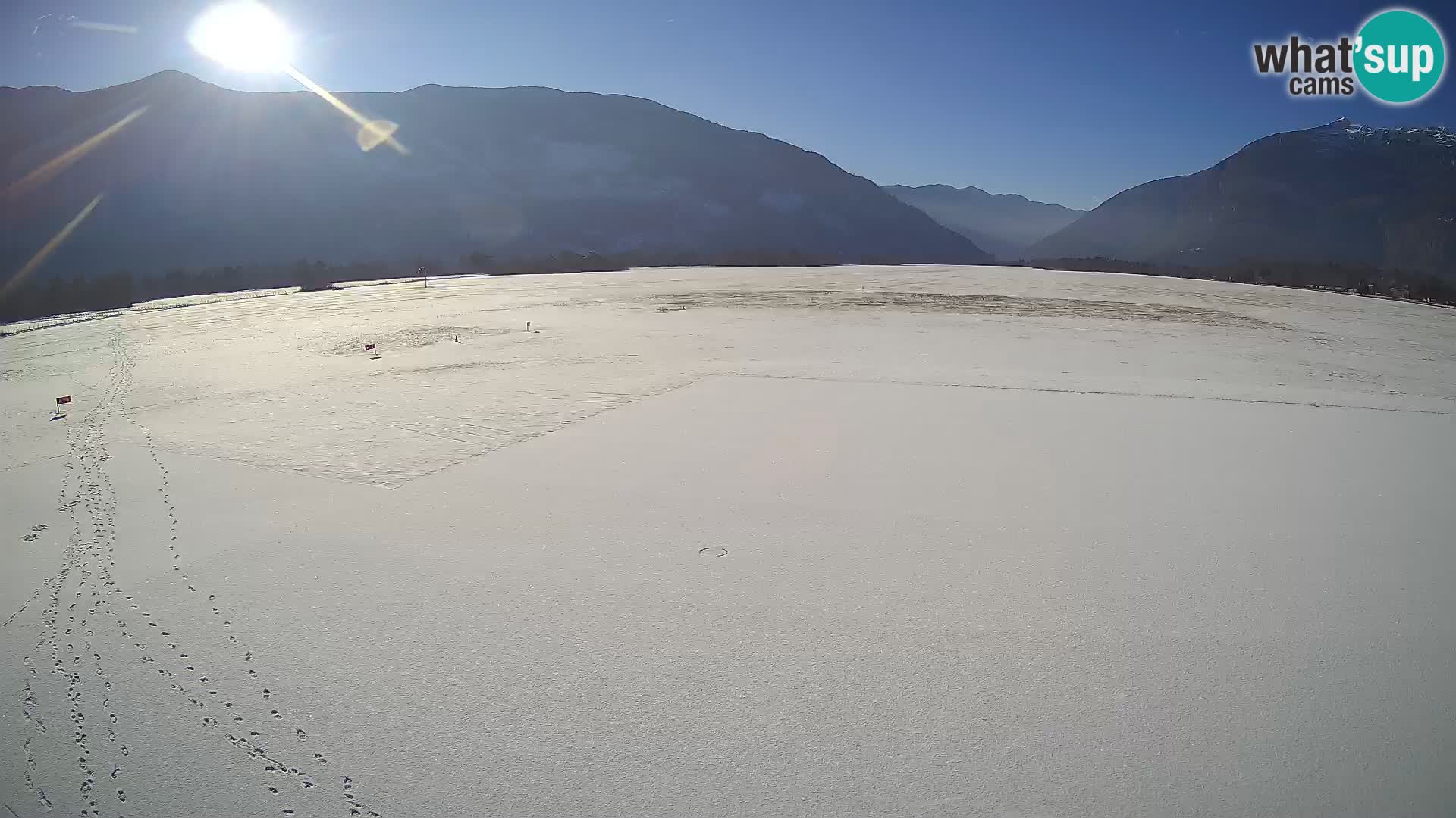 Bovec spletna kamera letališče – Skydive Bovec