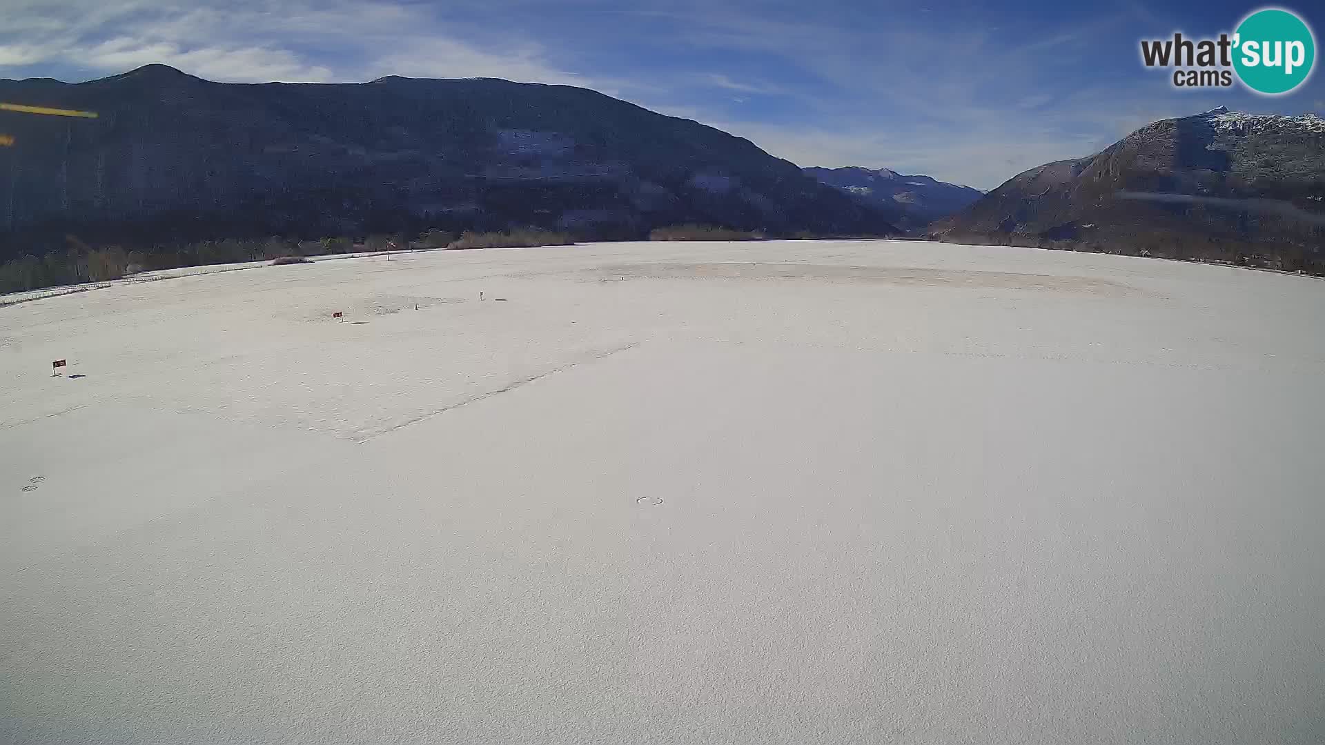Bovec spletna kamera letališče – Skydive Bovec