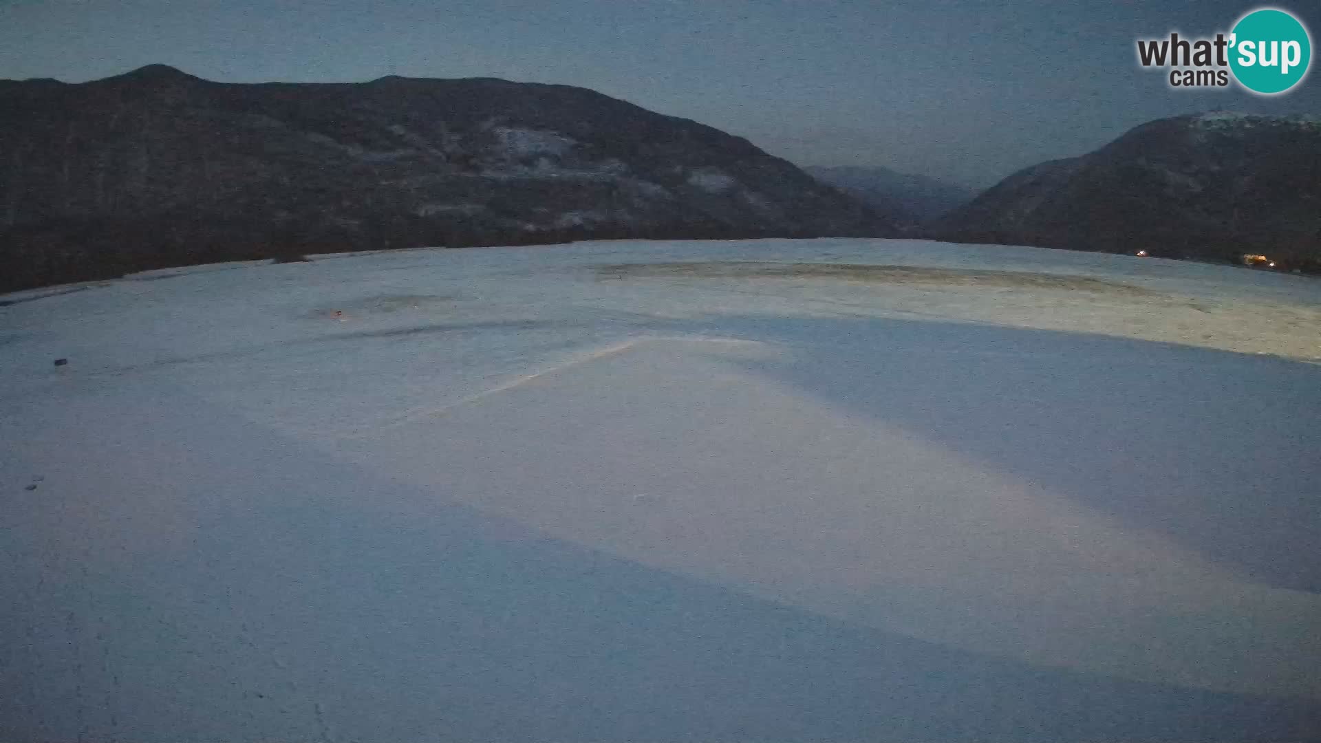 Cámara web del aeropuerto de Bovec – Skydive Bovec