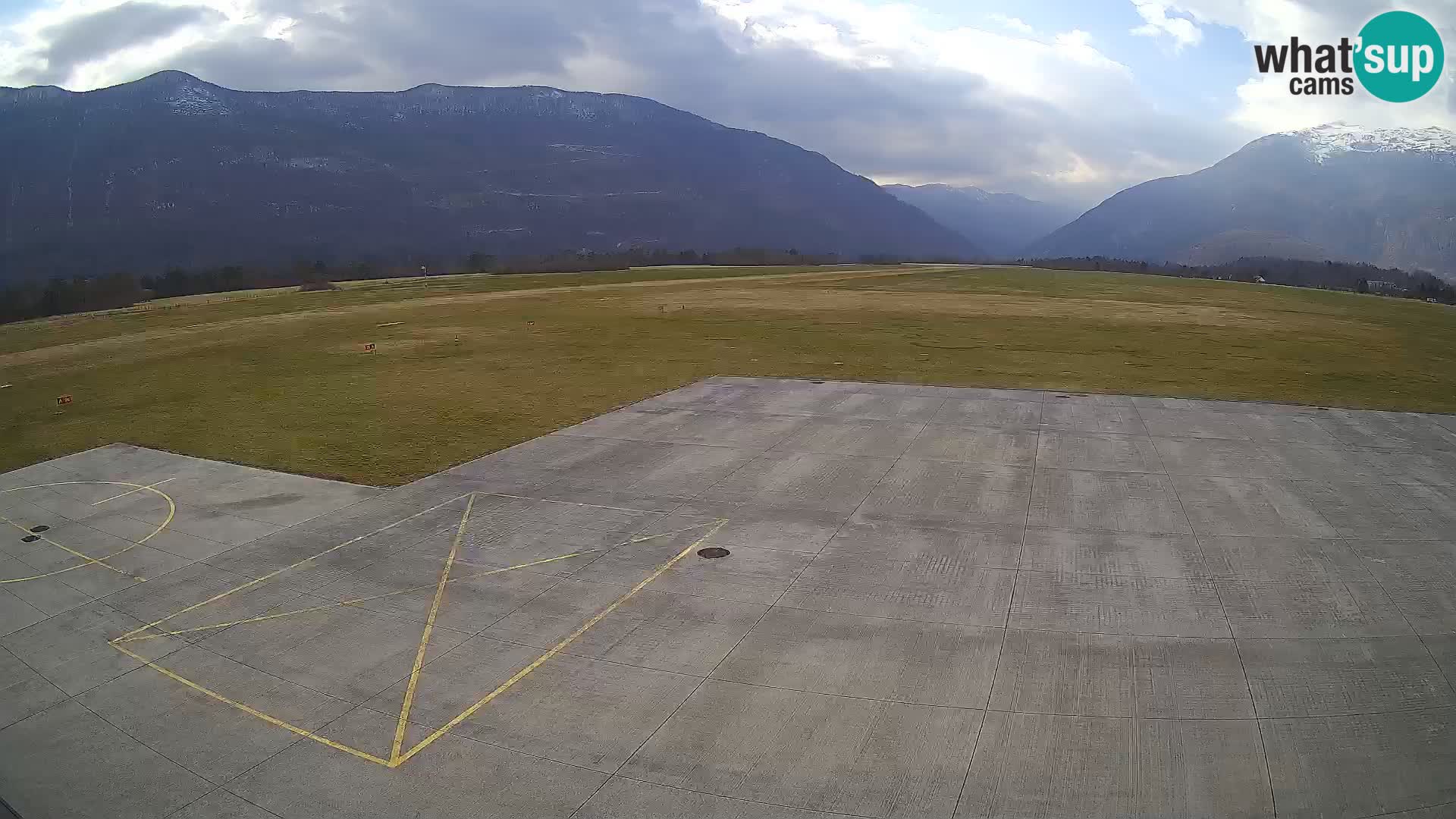 Cámara web del aeropuerto de Bovec – Skydive Bovec
