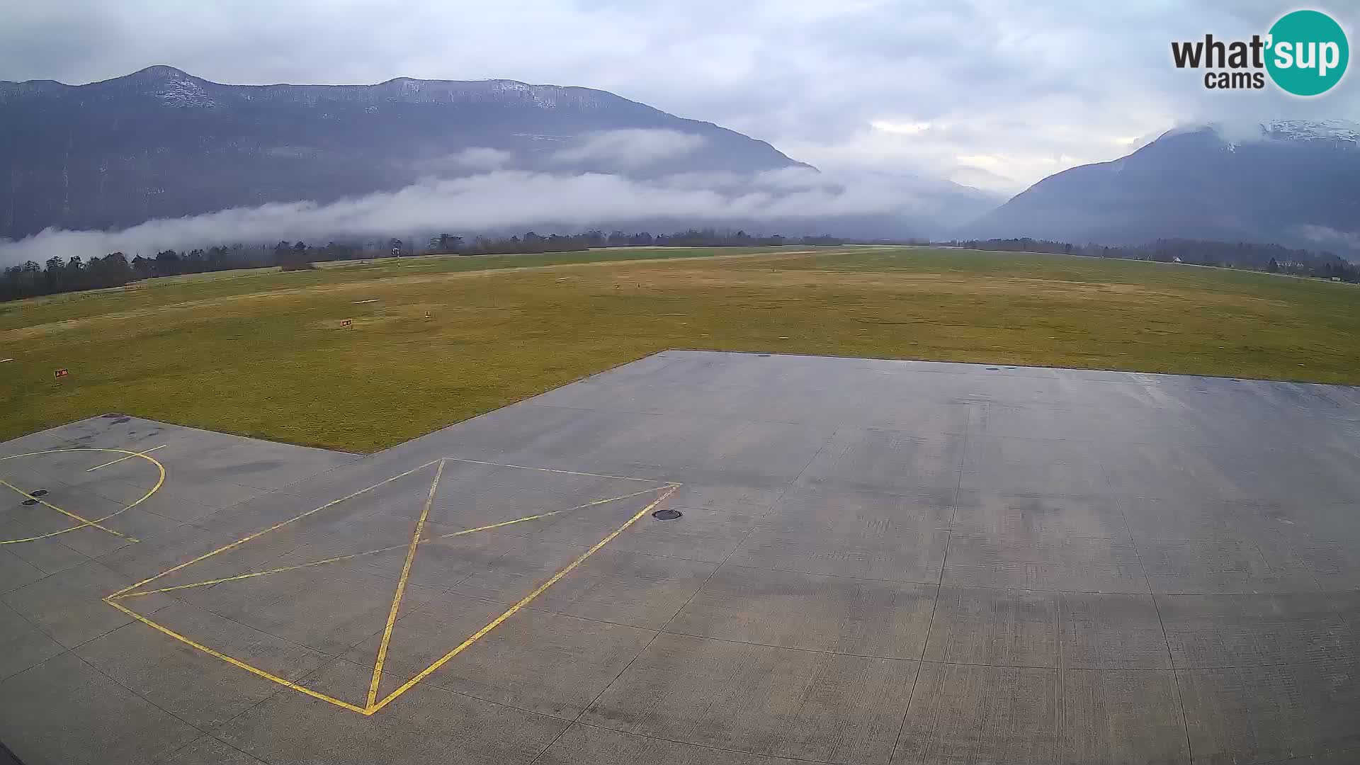 Bovec airport webcam – Skydive Bovec