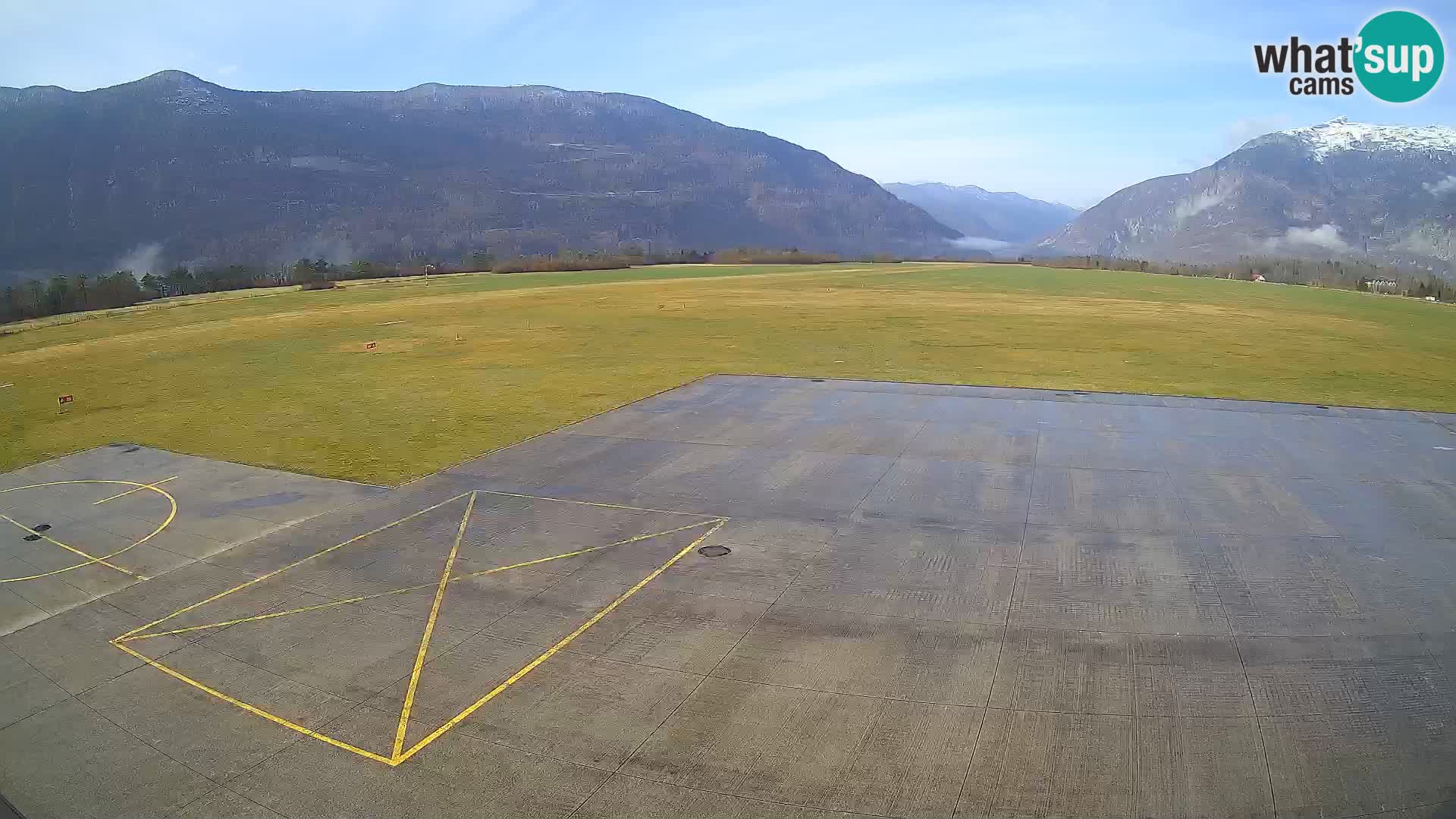 Bovec airport webcam – Skydive Bovec