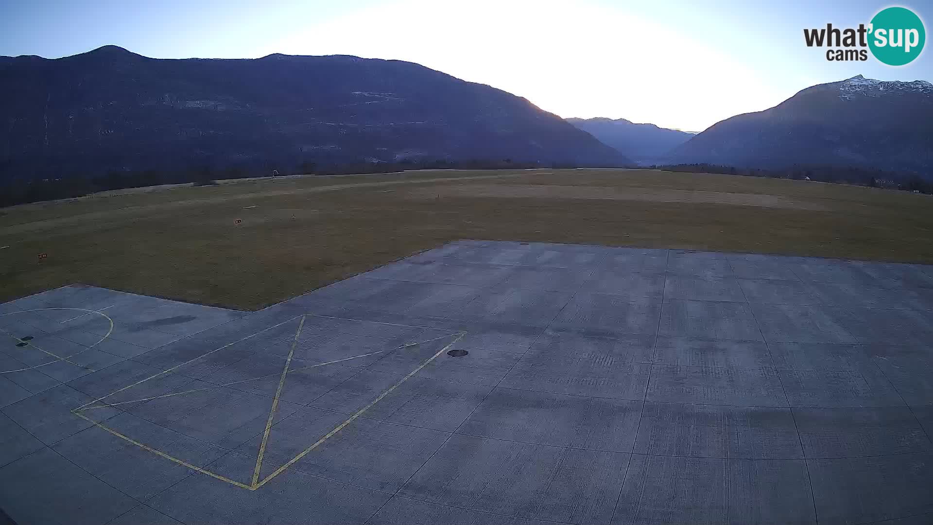 Webcam des Flughafens Bovec – Skydive Bovec
