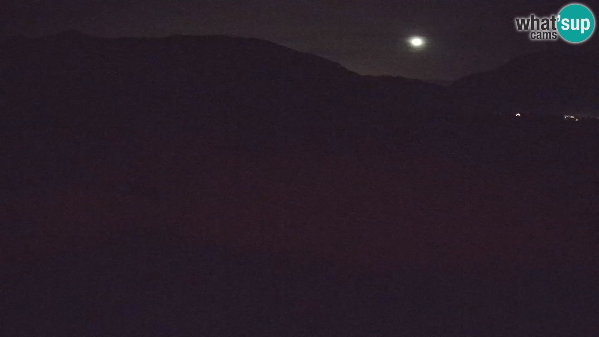 Webcam aereoporto di Bovec (Plezzo) – Vista verso il Kanin