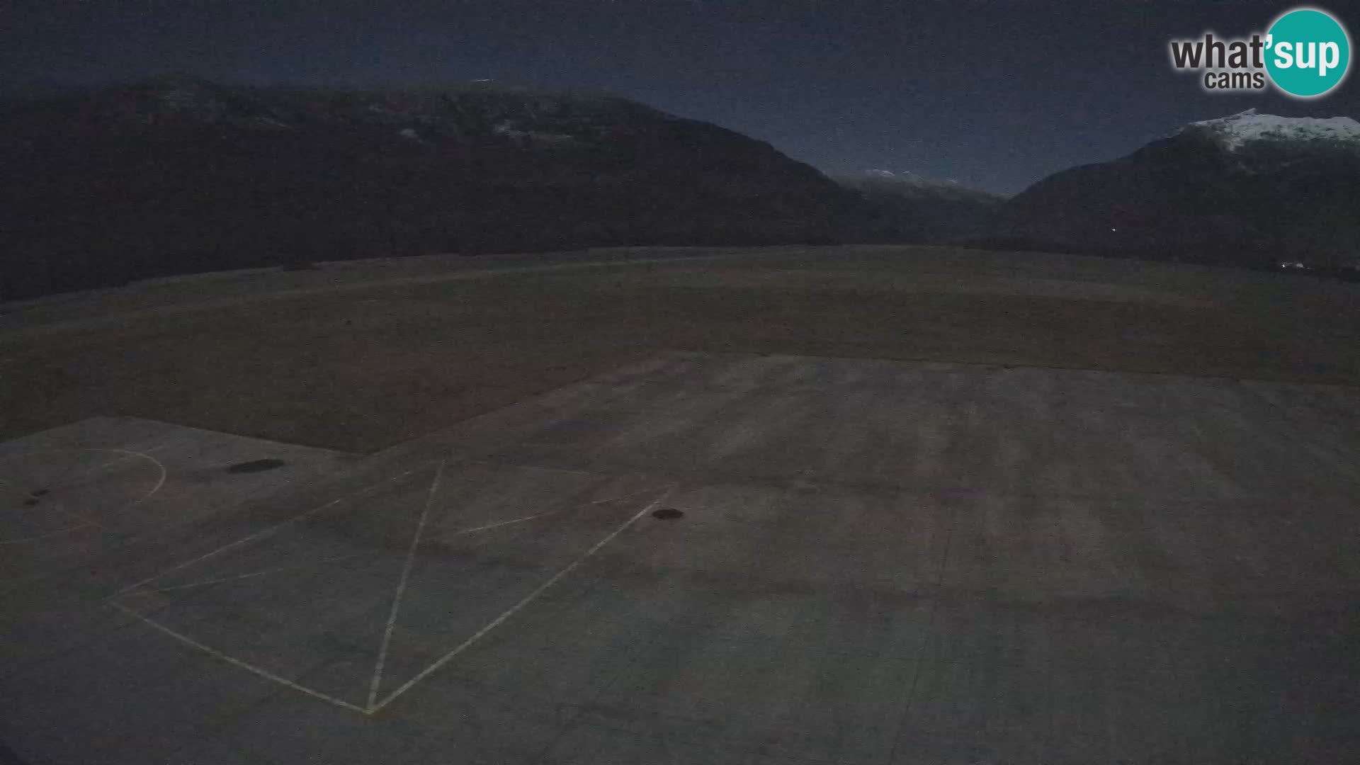Bovec spletna kamera letališče – Skydive Bovec