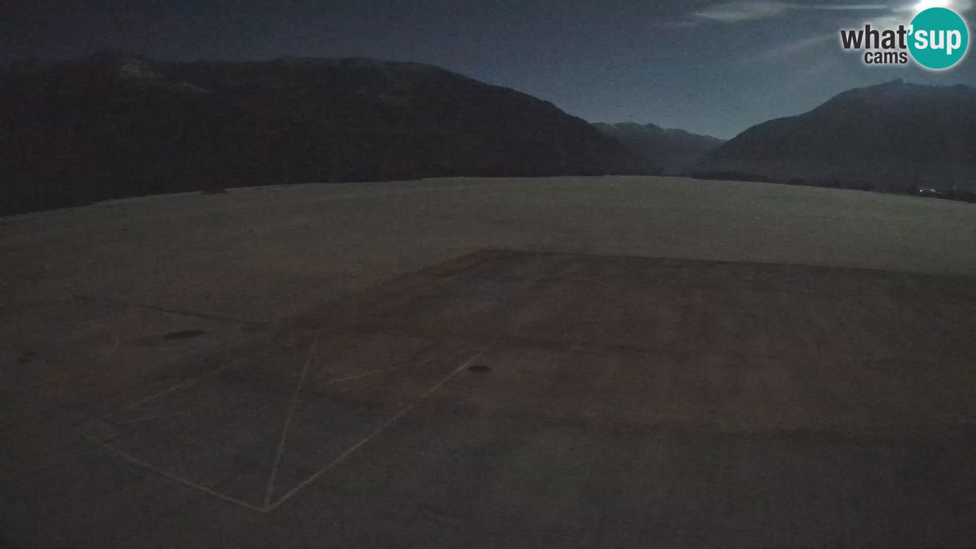 Bovec spletna kamera letališče – Skydive Bovec