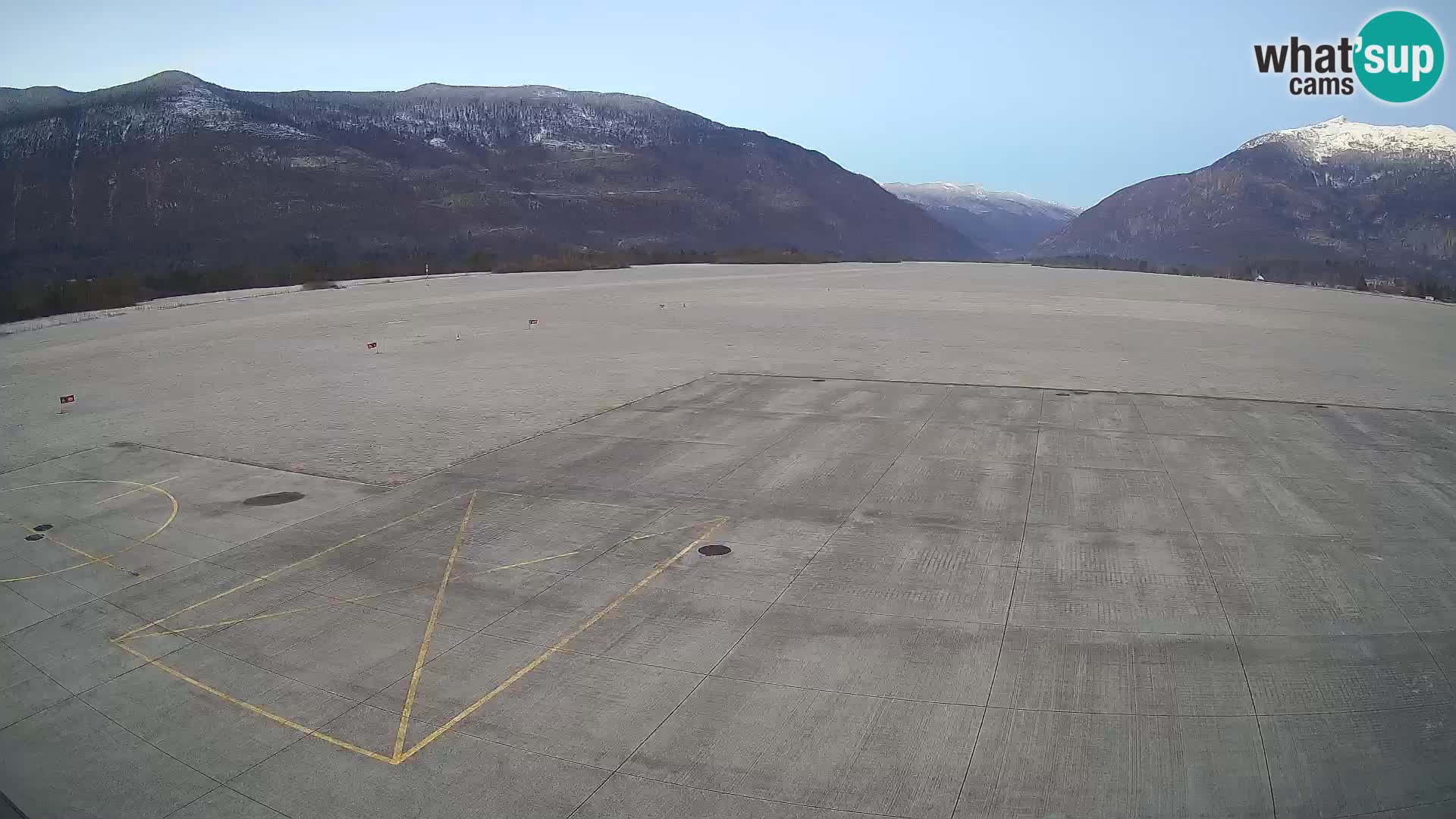 Webcam des Flughafens Bovec – Skydive Bovec