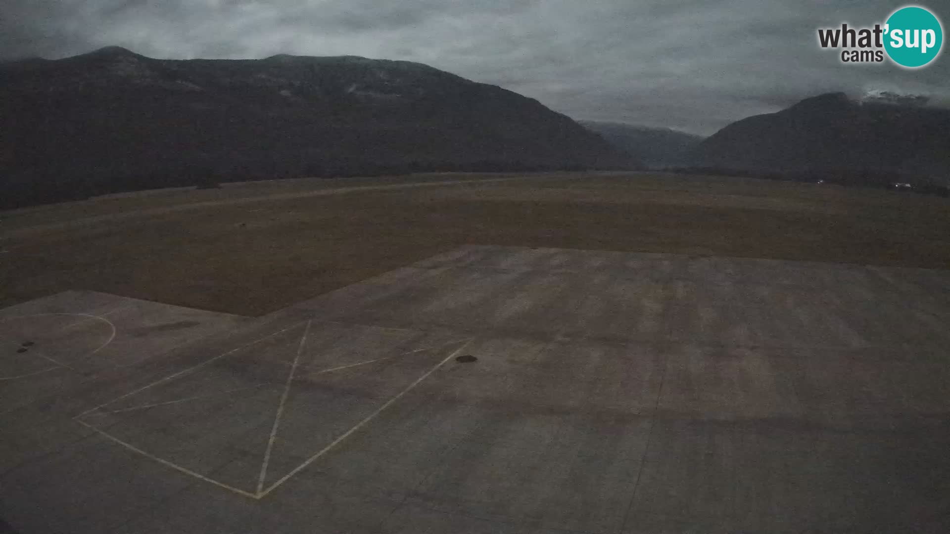 Bovec airport webcam – Skydive Bovec