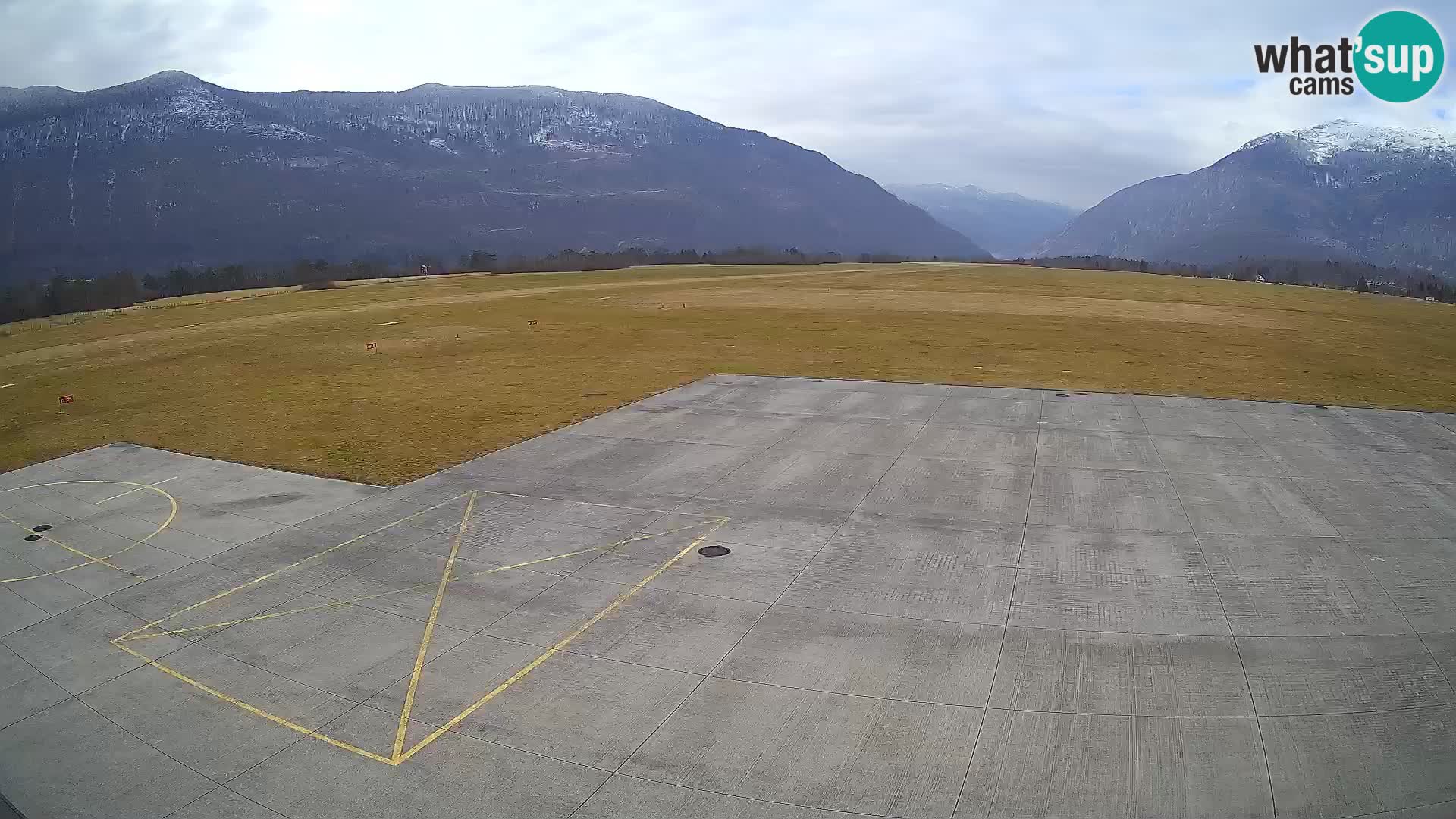 Bovec airport webcam – Skydive Bovec