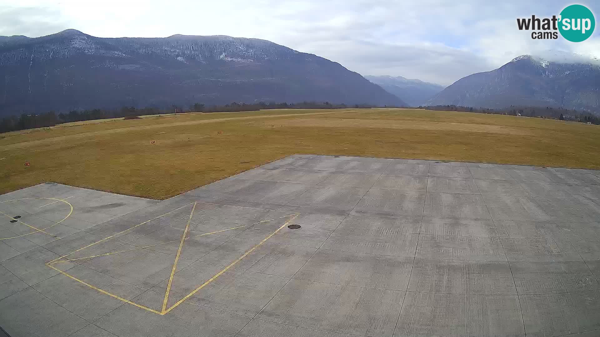 Web kamera zračne luke Bovec – Skydive Bovec