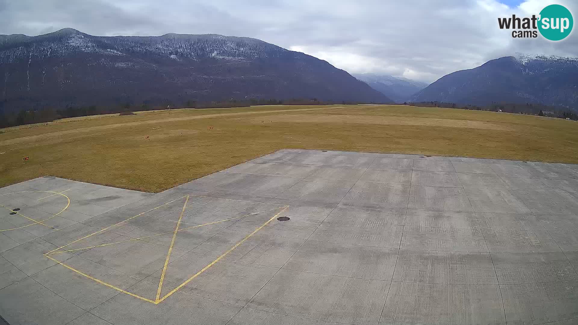 Webcam des Flughafens Bovec – Skydive Bovec