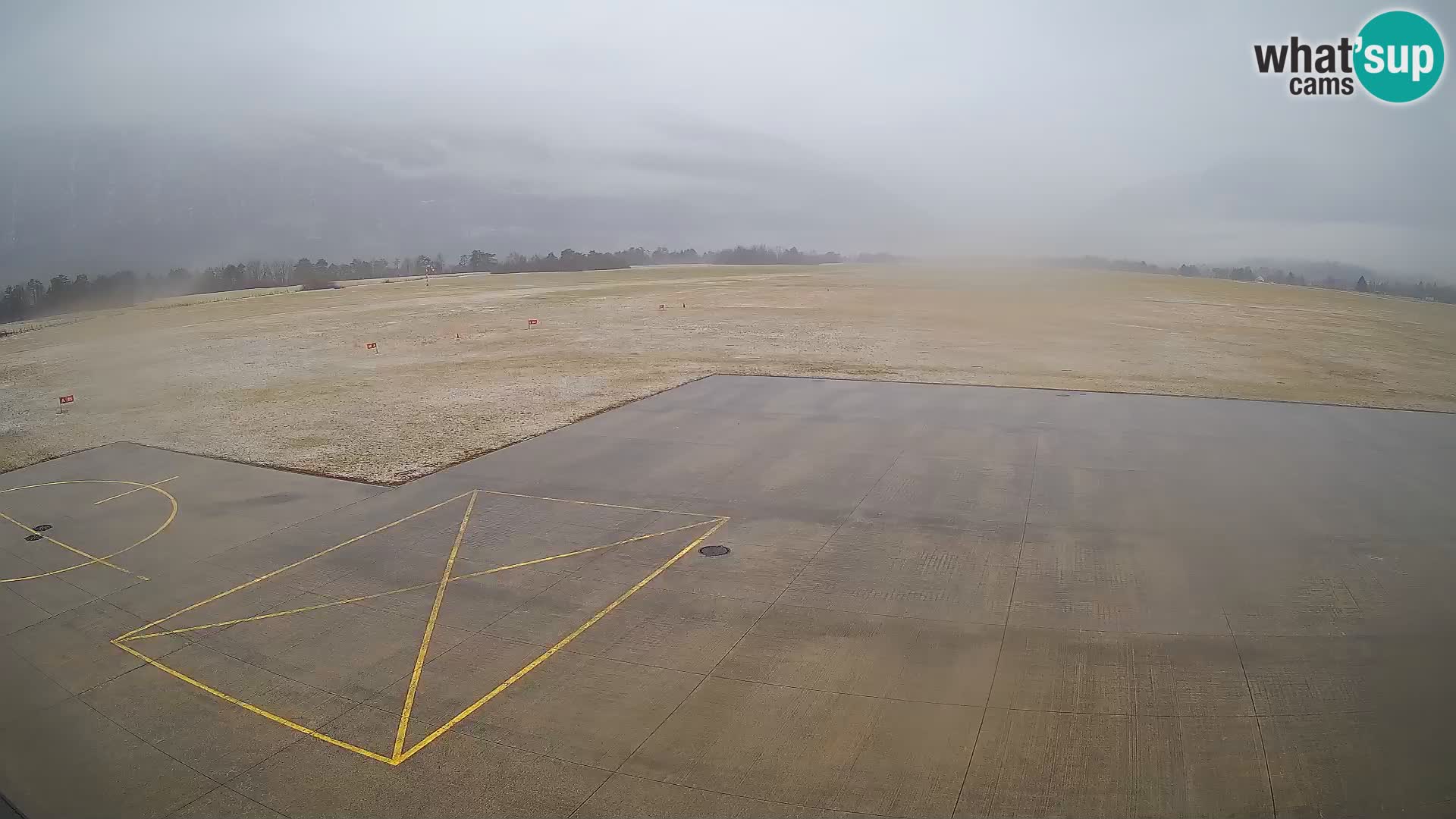 Webcam aereoporto di Bovec (Plezzo) – Vista verso il Kanin