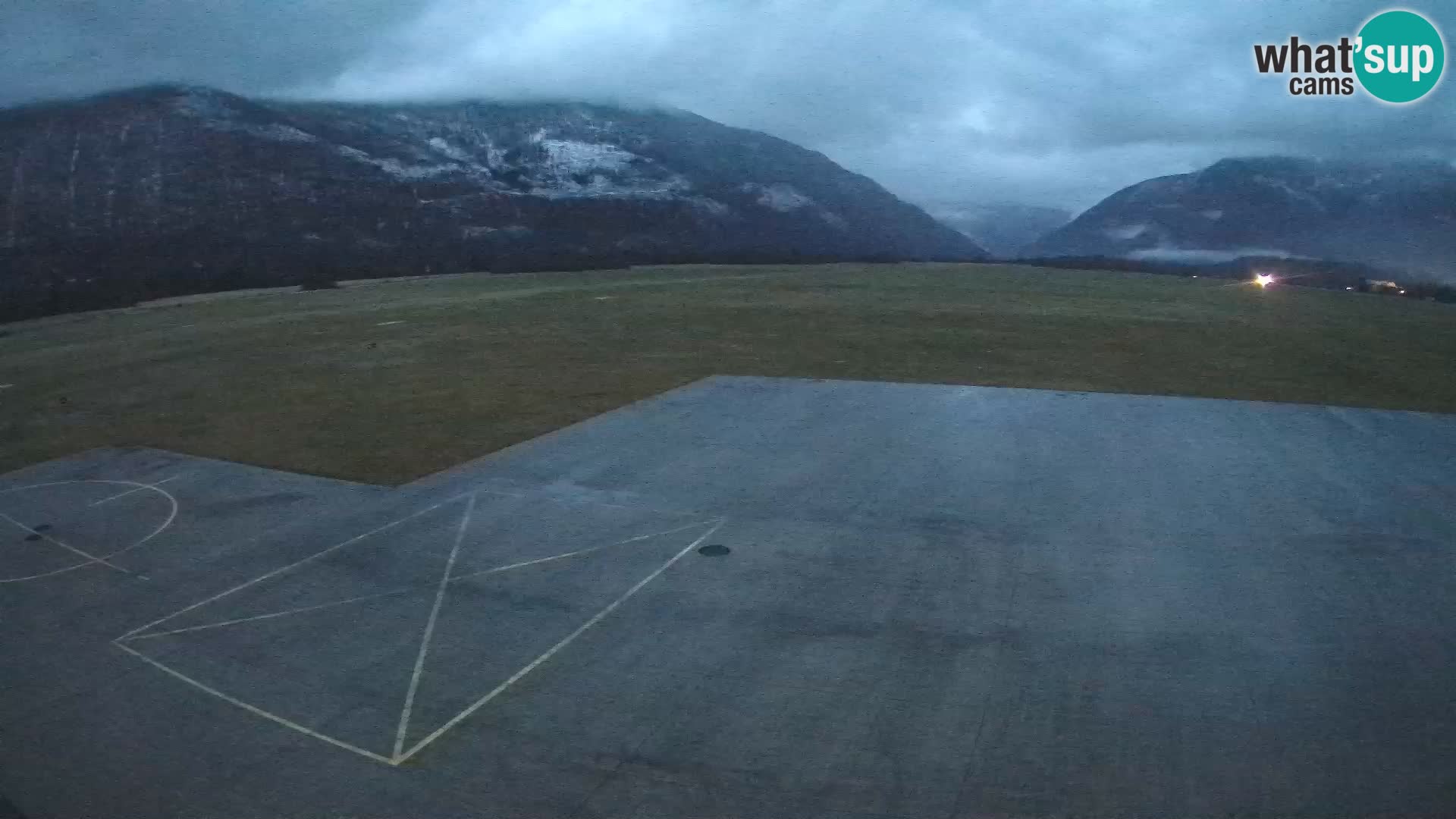 Webcam des Flughafens Bovec – Skydive Bovec
