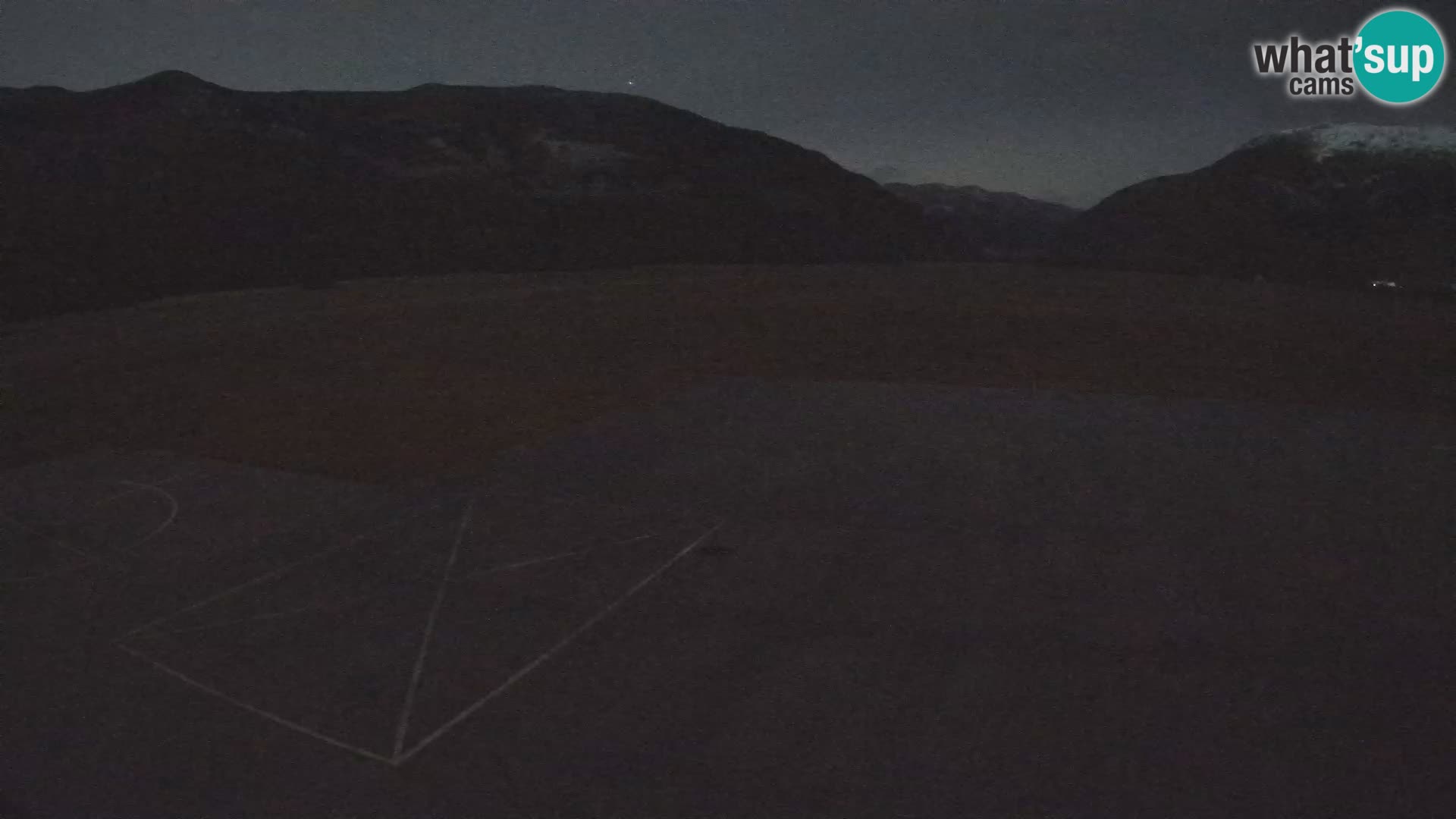 Bovec spletna kamera letališče – Skydive Bovec