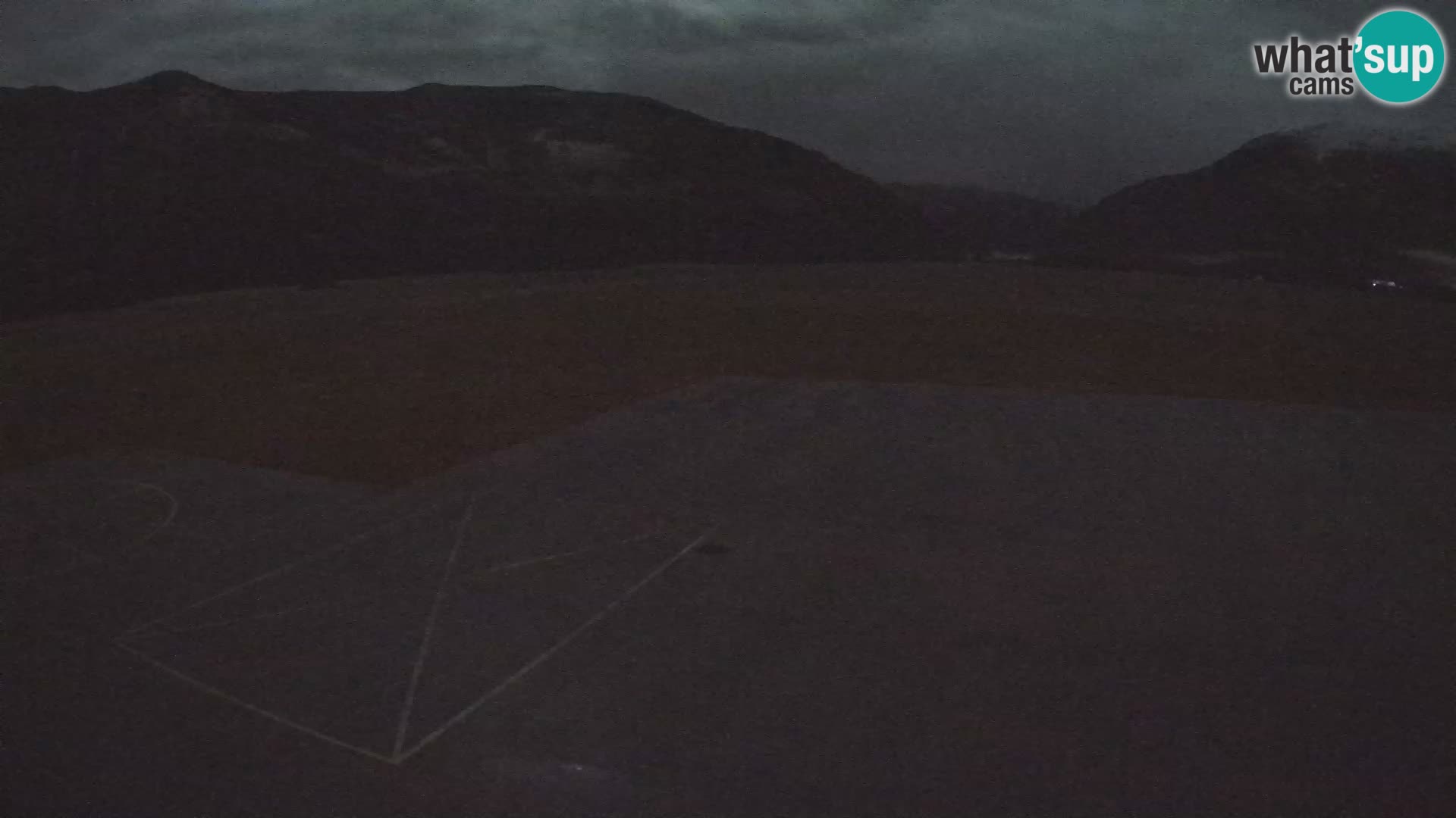 Bovec spletna kamera letališče – Skydive Bovec