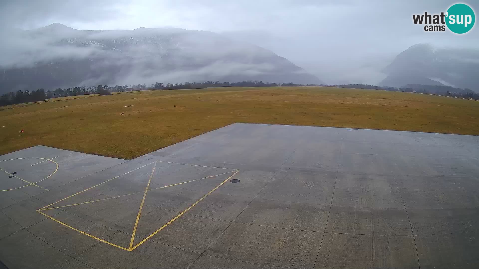 Web kamera zračne luke Bovec – Skydive Bovec