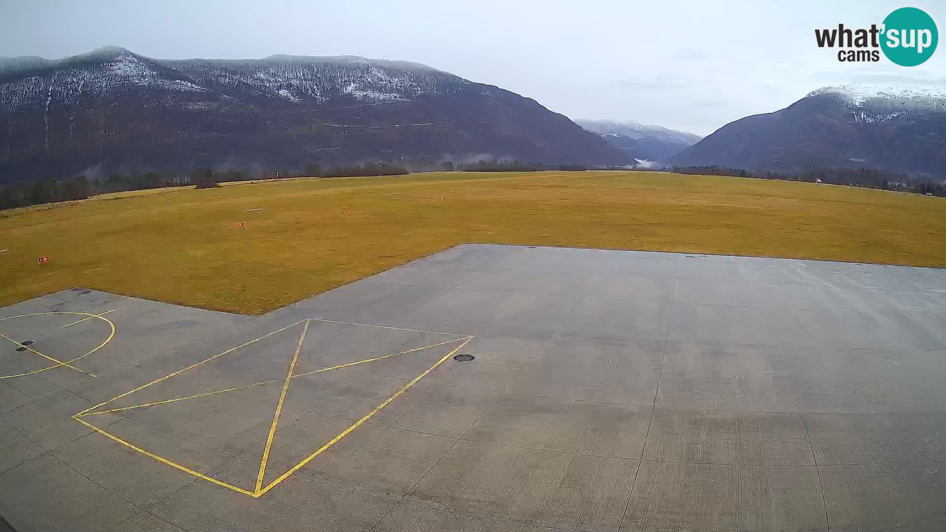 Bovec airport webcam – Skydive Bovec
