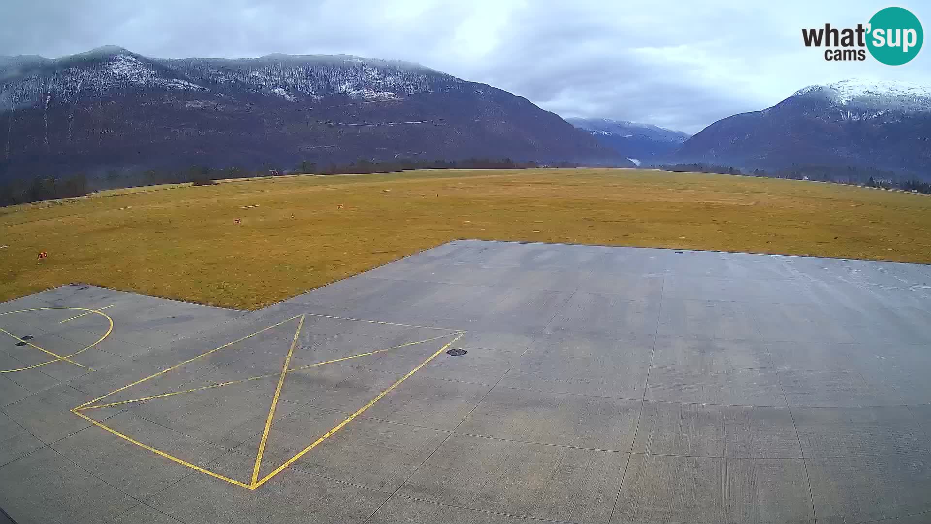 Bovec airport webcam – Skydive Bovec