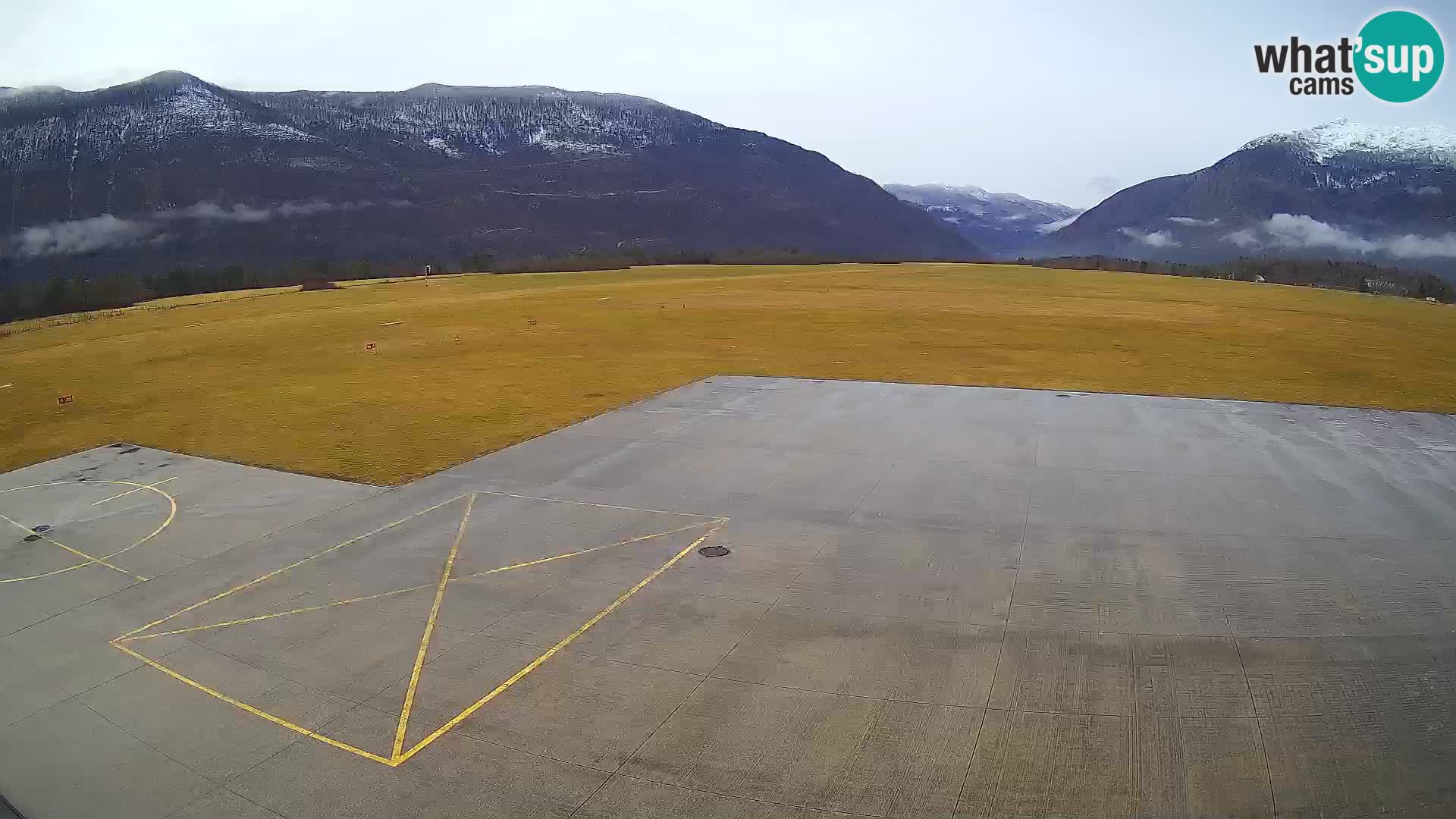 Web kamera zračne luke Bovec – Skydive Bovec
