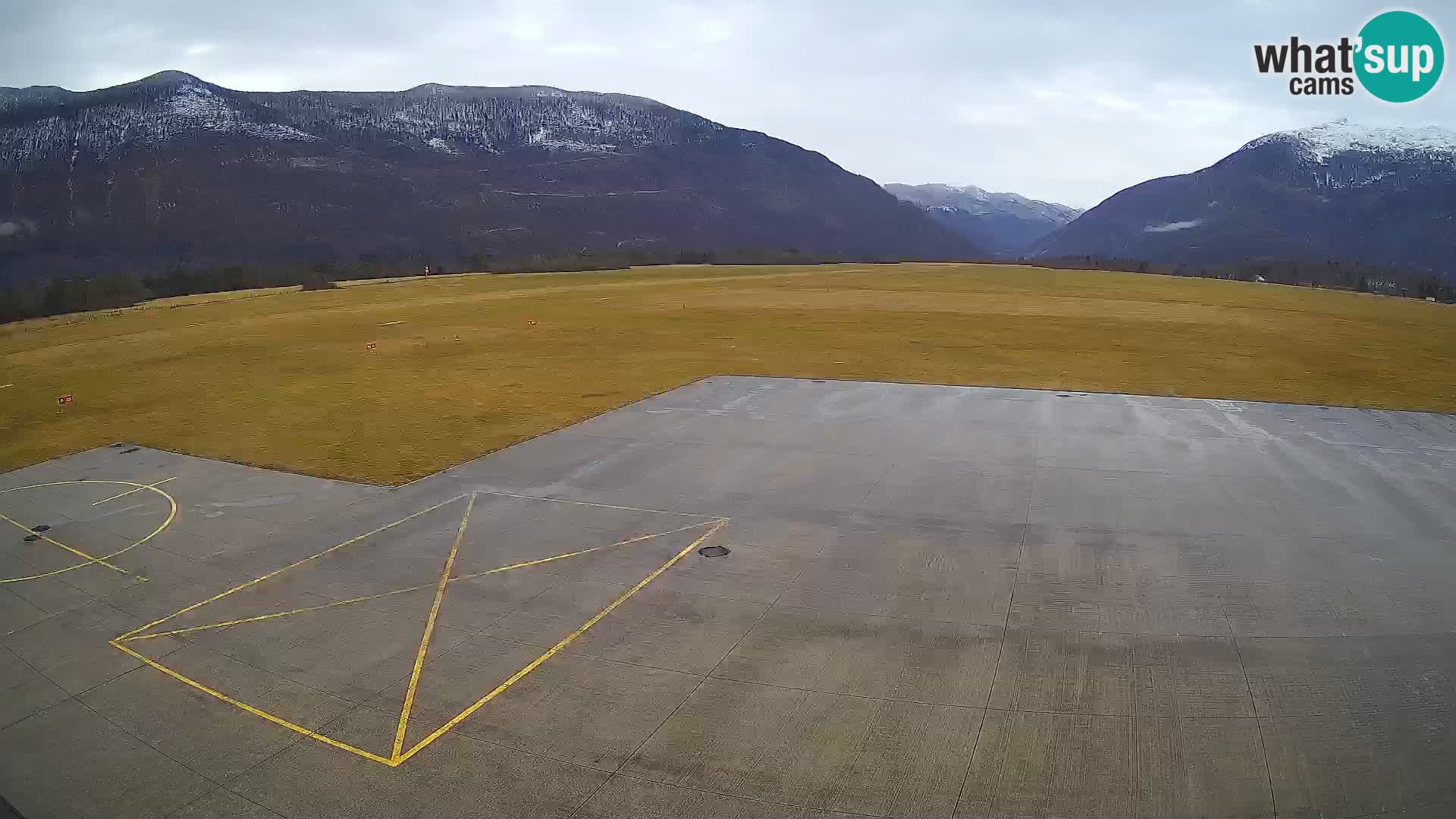 Cámara web del aeropuerto de Bovec – Skydive Bovec