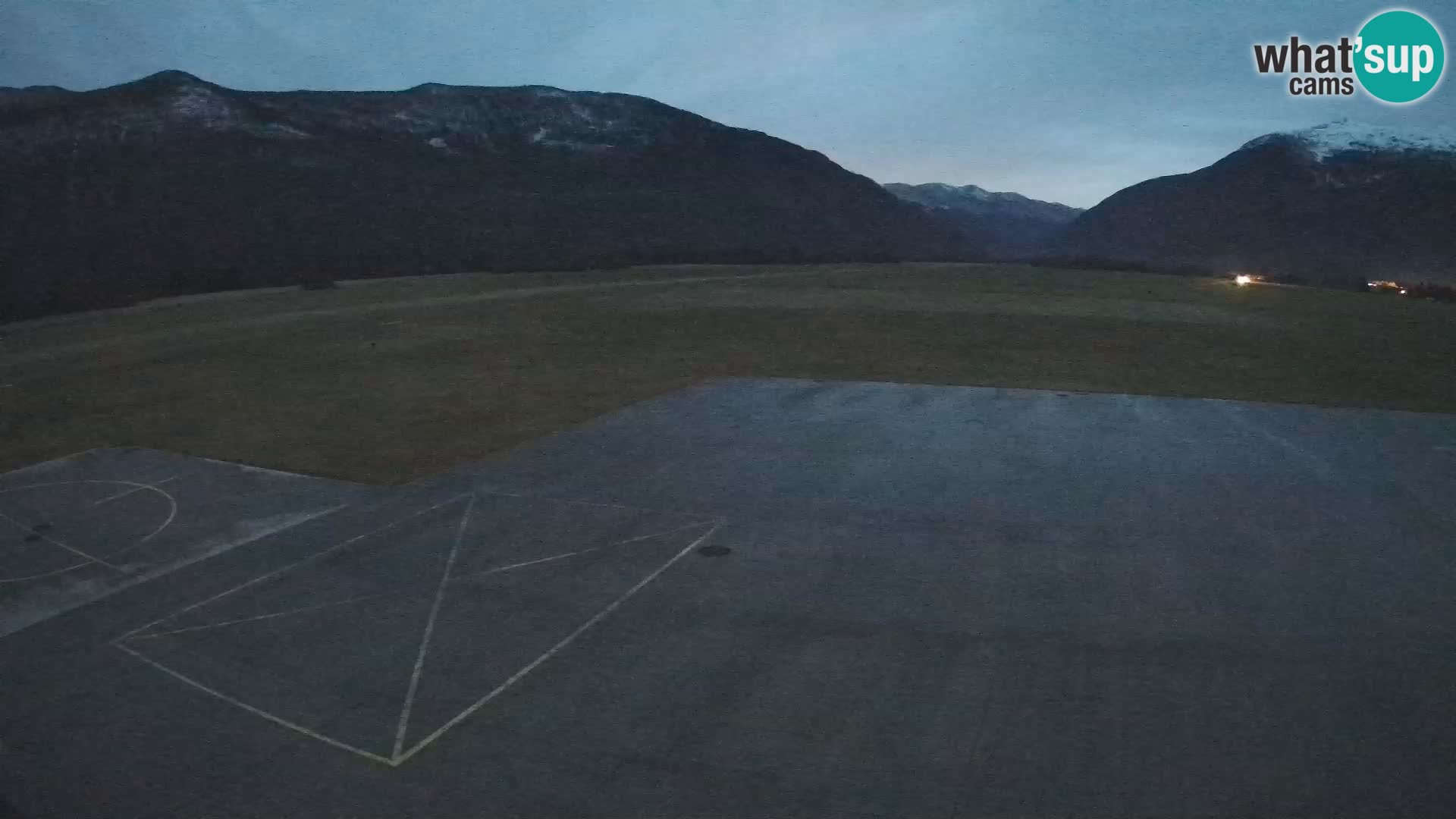 Bovec airport webcam – Skydive Bovec