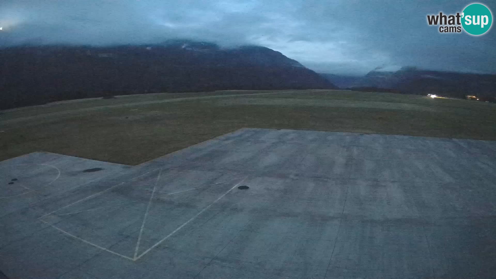 Webcam des Flughafens Bovec – Skydive Bovec