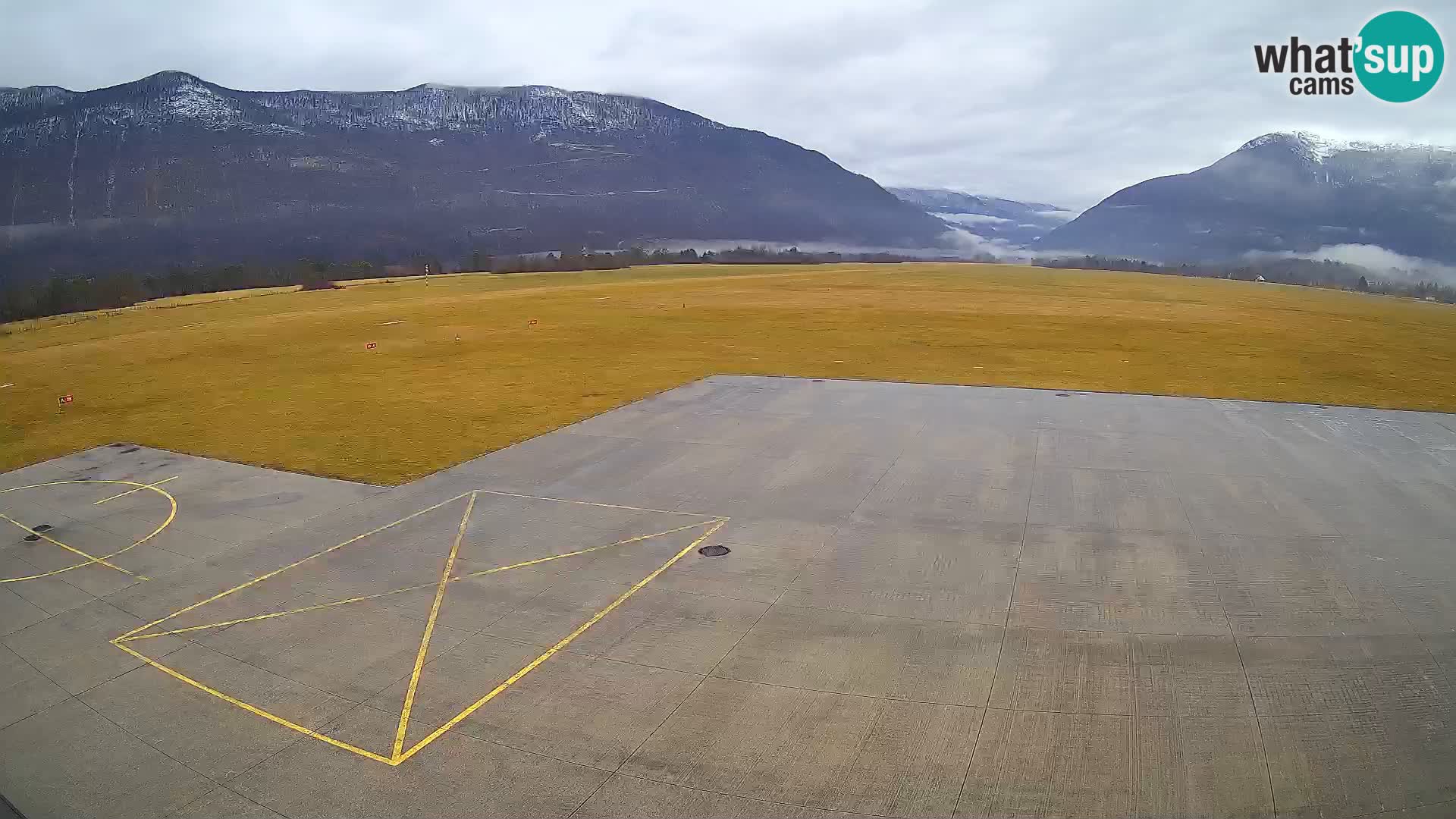 Bovec airport webcam – Skydive Bovec